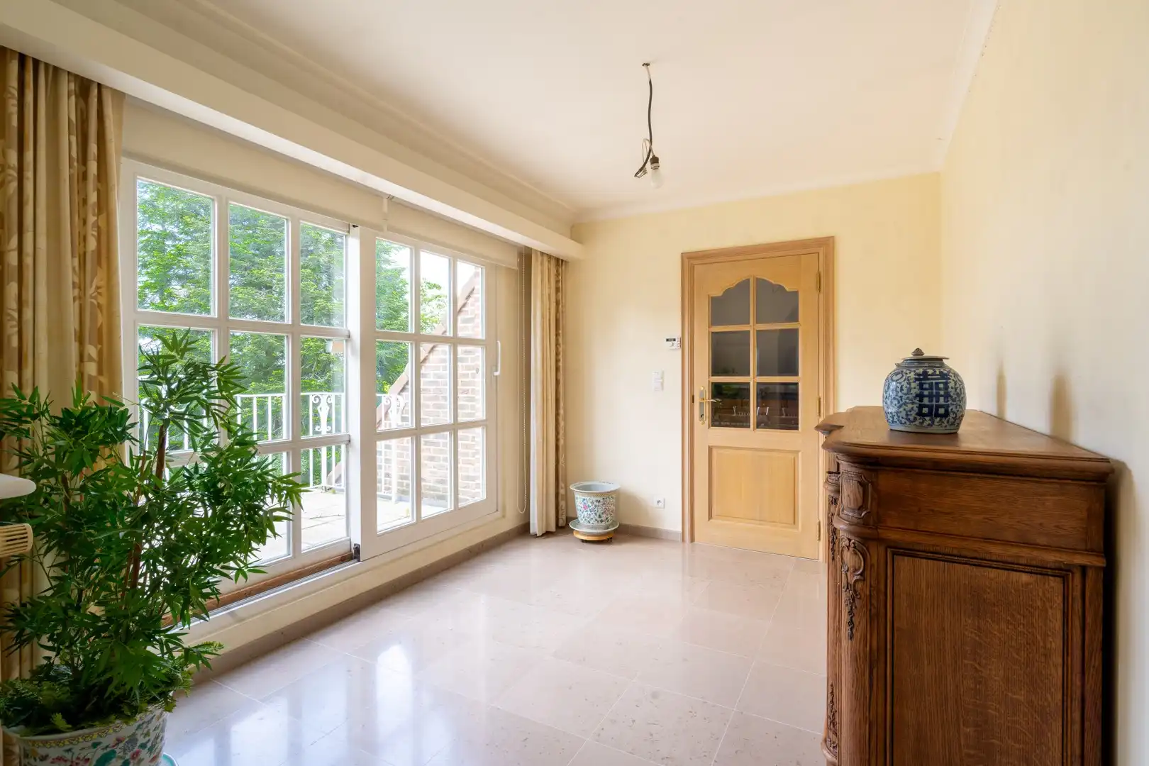 Riante karaktervolle villa met parktuin op ruim 1 hectare foto 18