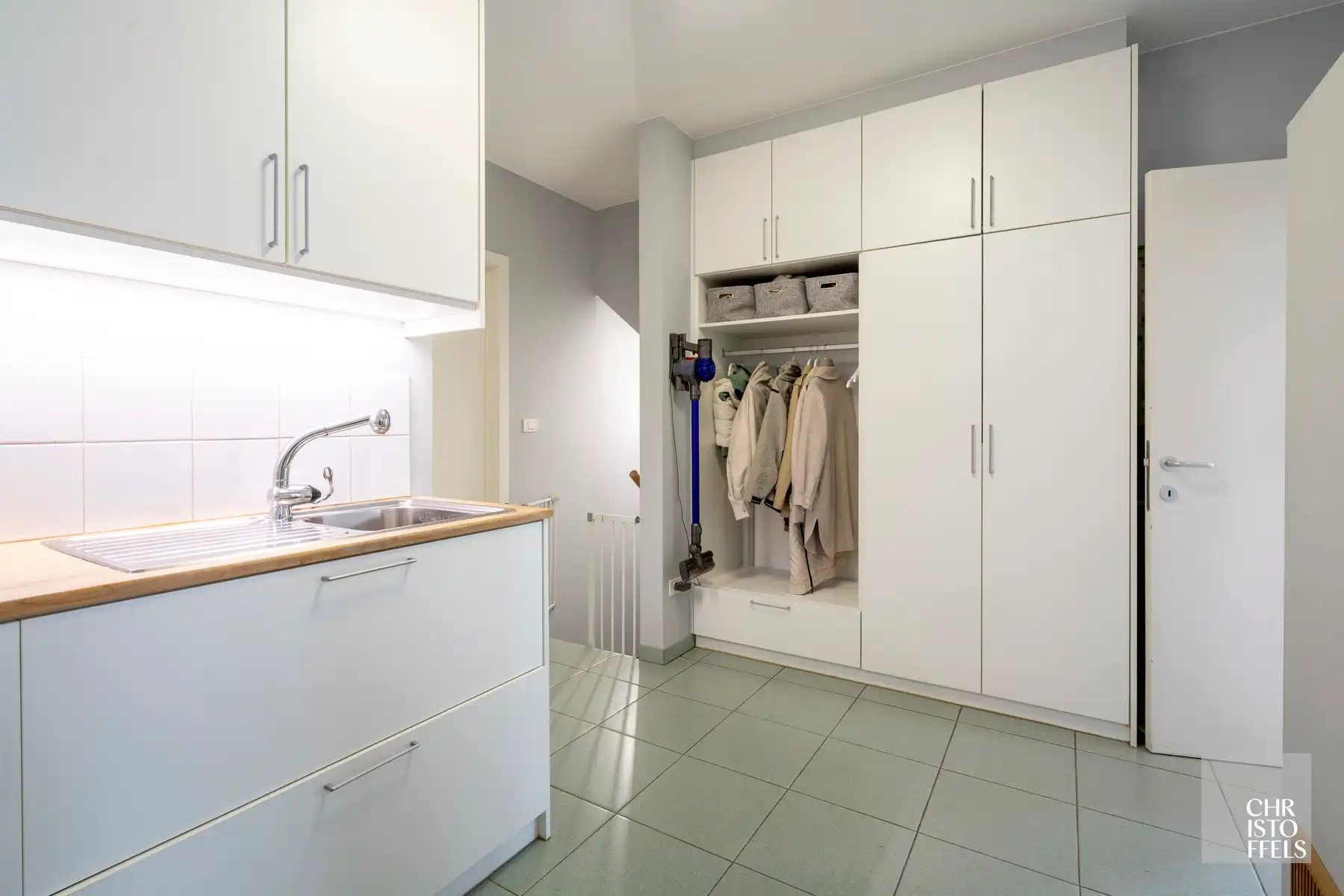 Uitzonderlijke villa van 320m2 gelegen in het pittoreske Leut, op een boogscheut van de Maas! foto 19