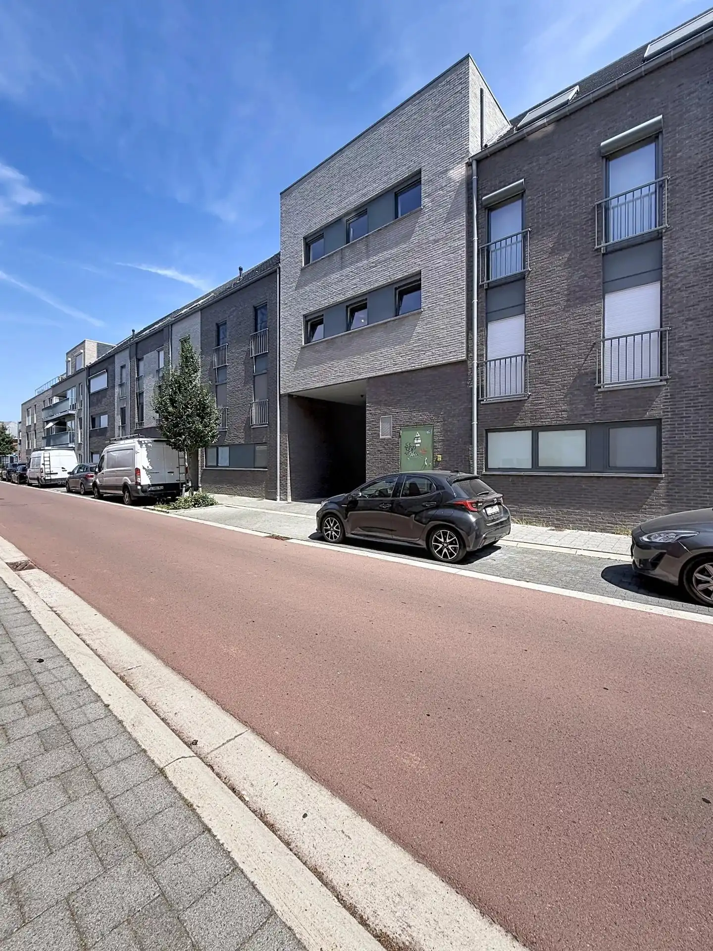 Luxe triplex met dubbele garage, 5 slaapkamers en 2 badkamers  in hartje Mol centrum foto 53