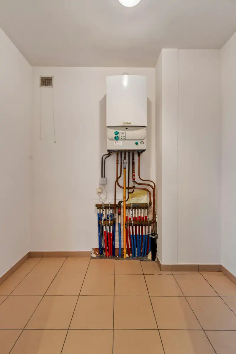 Zuid gelegen appartement met 2 slaapkamers + 2 parkings+2 bergings foto 14