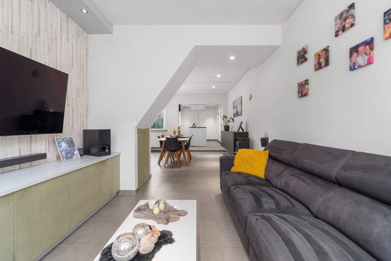 Volledig gerenoveerde woning op topligging foto 3