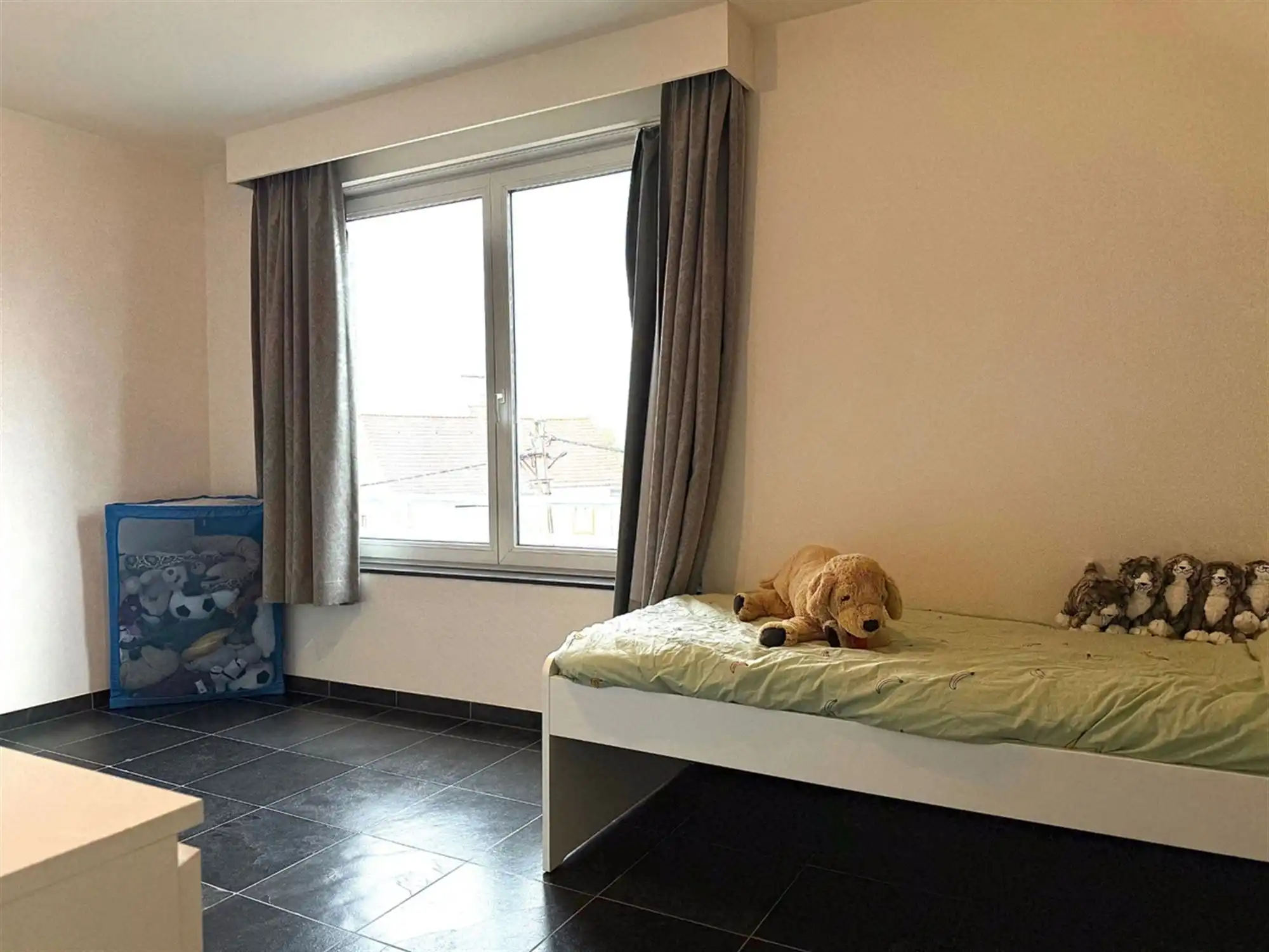 Ruim TRIPLEX-APPARTEMENT met 3 SLAAPKAMERS, 2 BADK'S & BINNENSTNPLTS foto 8