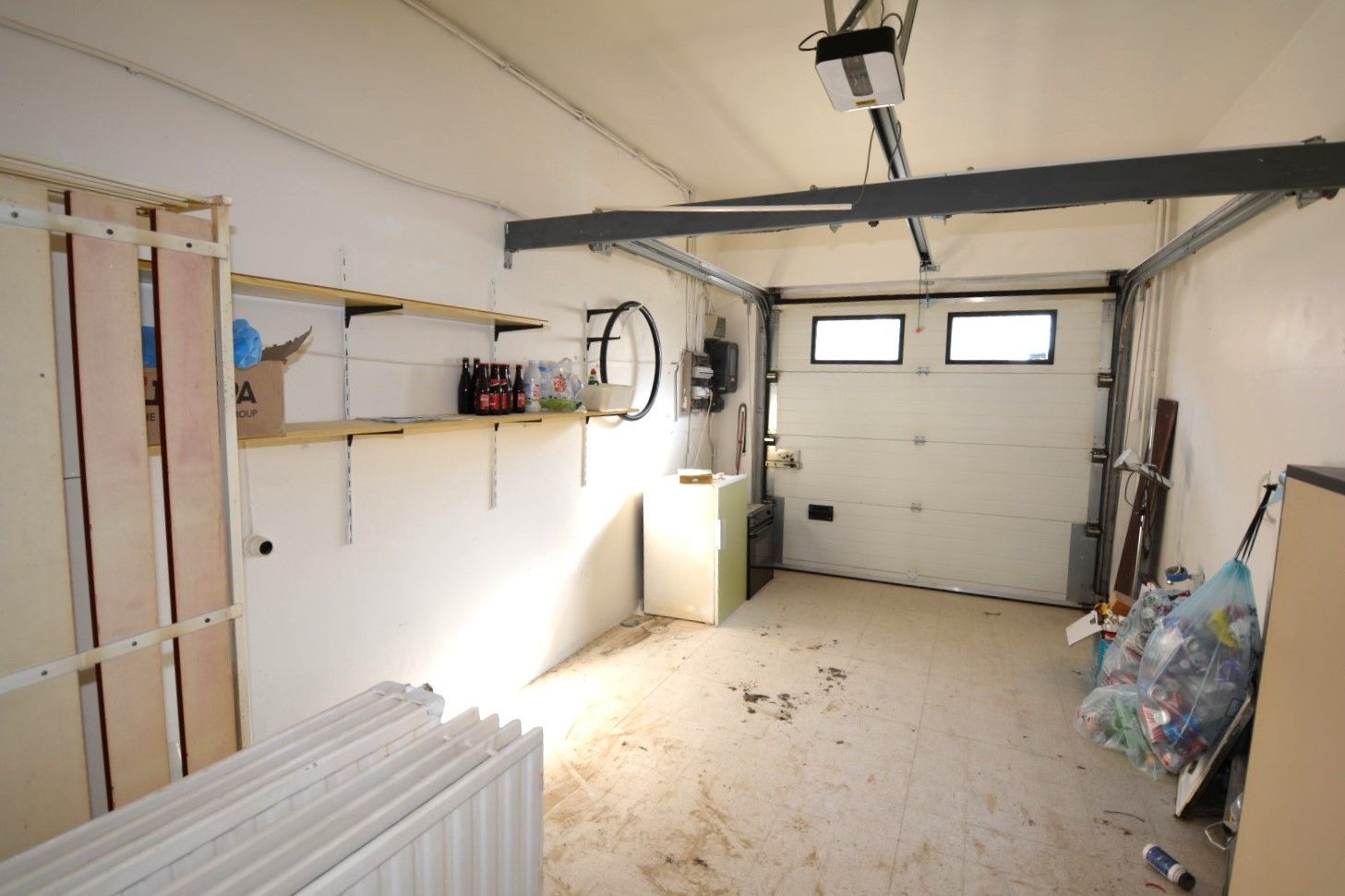 RUIME WONING MET 4 SLK, GARAGE EN TUIN TE CENTRUM RANST! foto 16