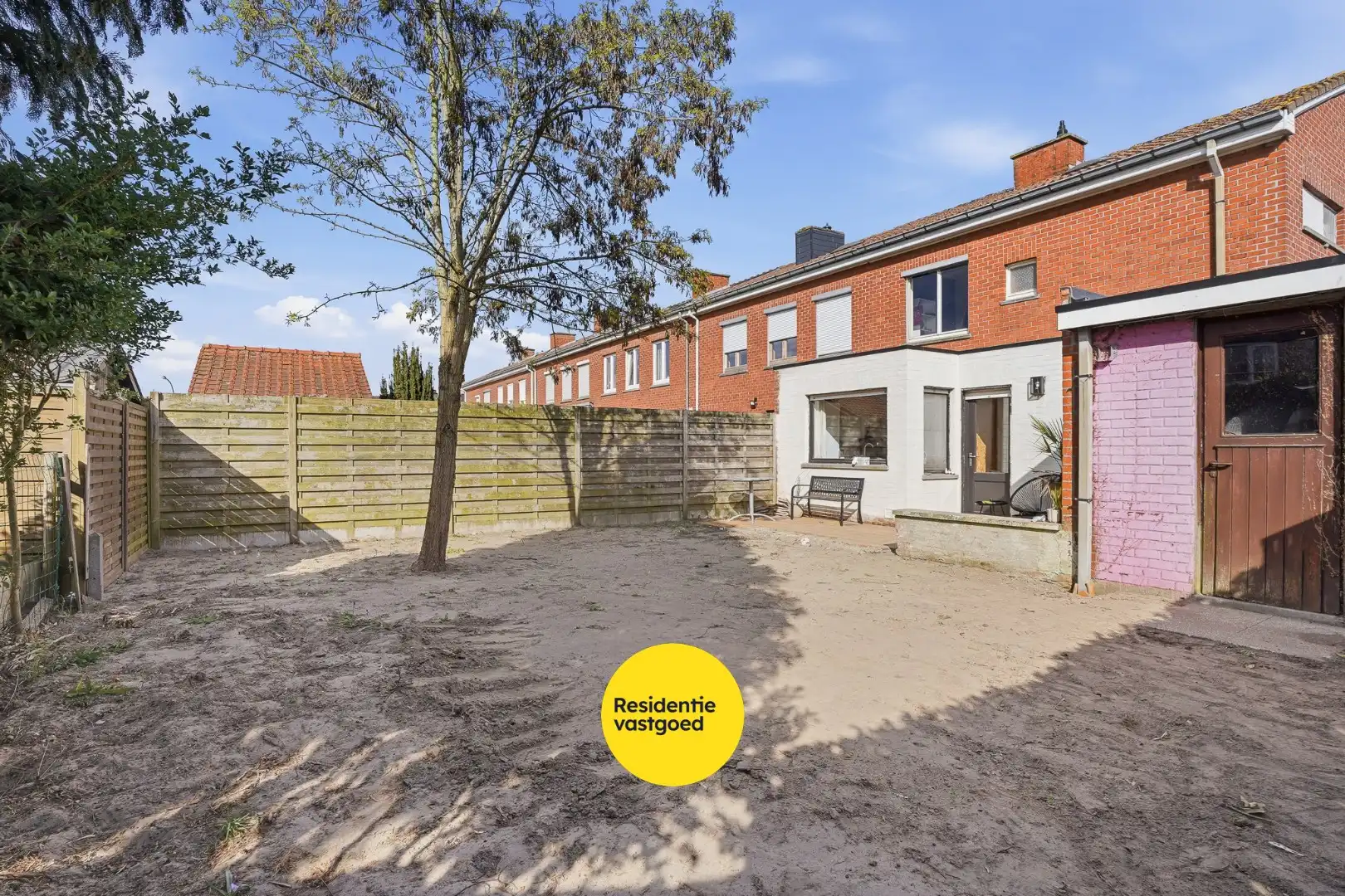 Halfopen bebouwing in een rustige woonwijk te Loppem foto 21