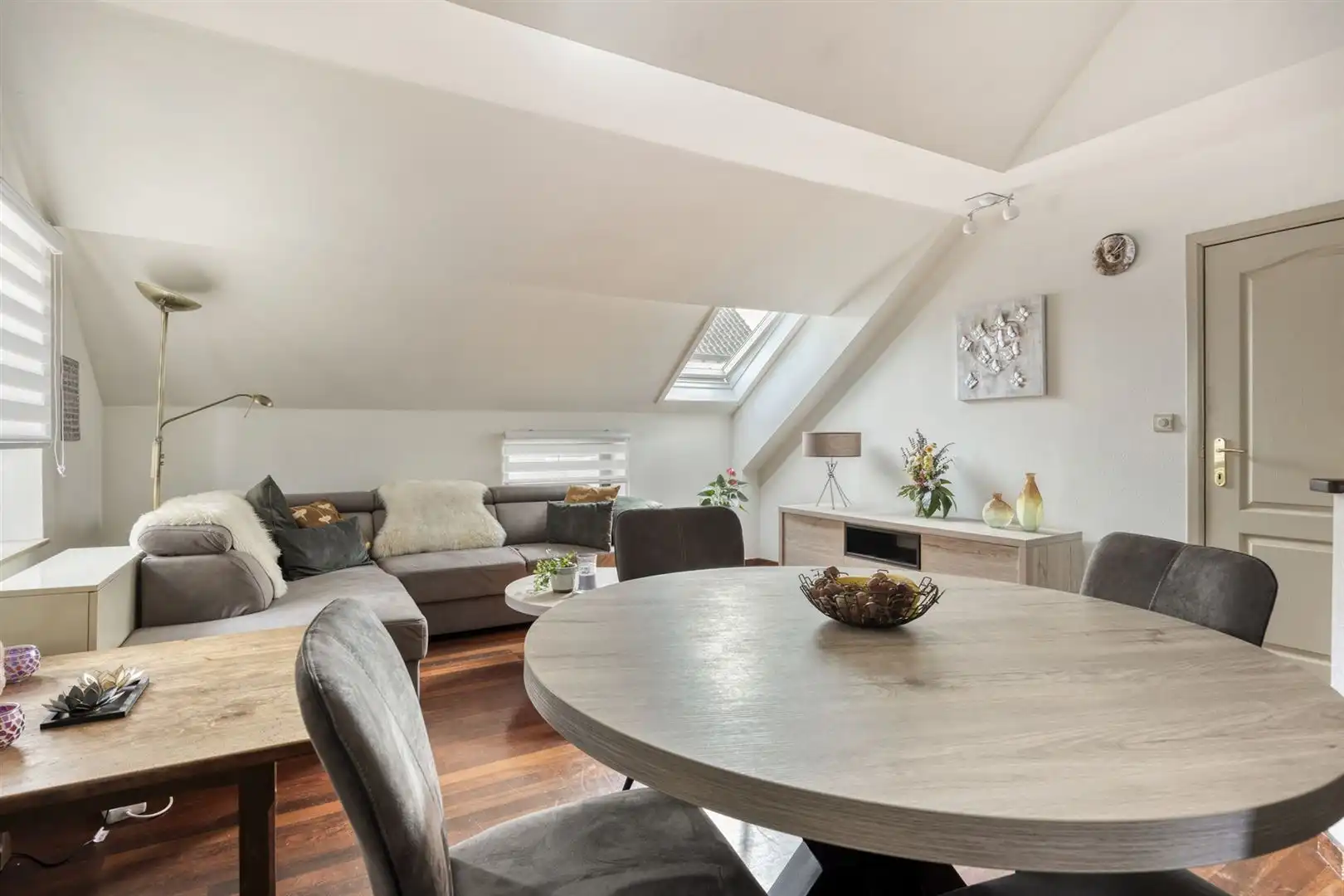 TE KOOP: Woning met handelsruimte en appartement in Eksel! foto 35