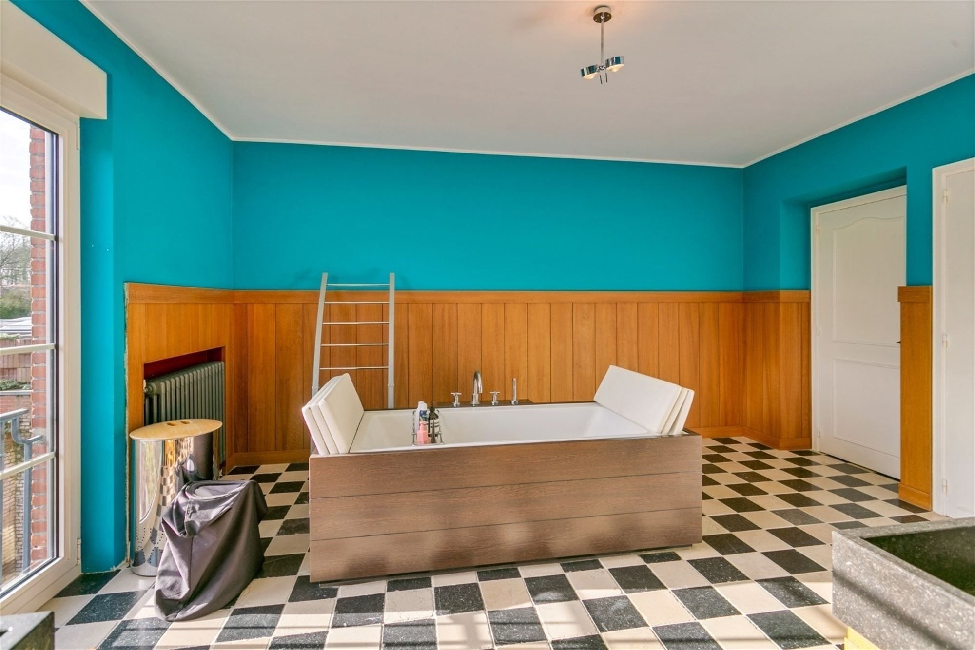 Karaktervolle woning in centrum Essen met prachtige tuin, 4 slaapkamers en commerciële ruimte foto 16