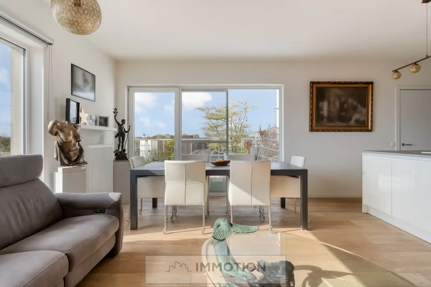 Penthouse met 3 slaapkamers, hobbyruimte, terras en parking - Geniet van prachtige vergezichten! foto 4