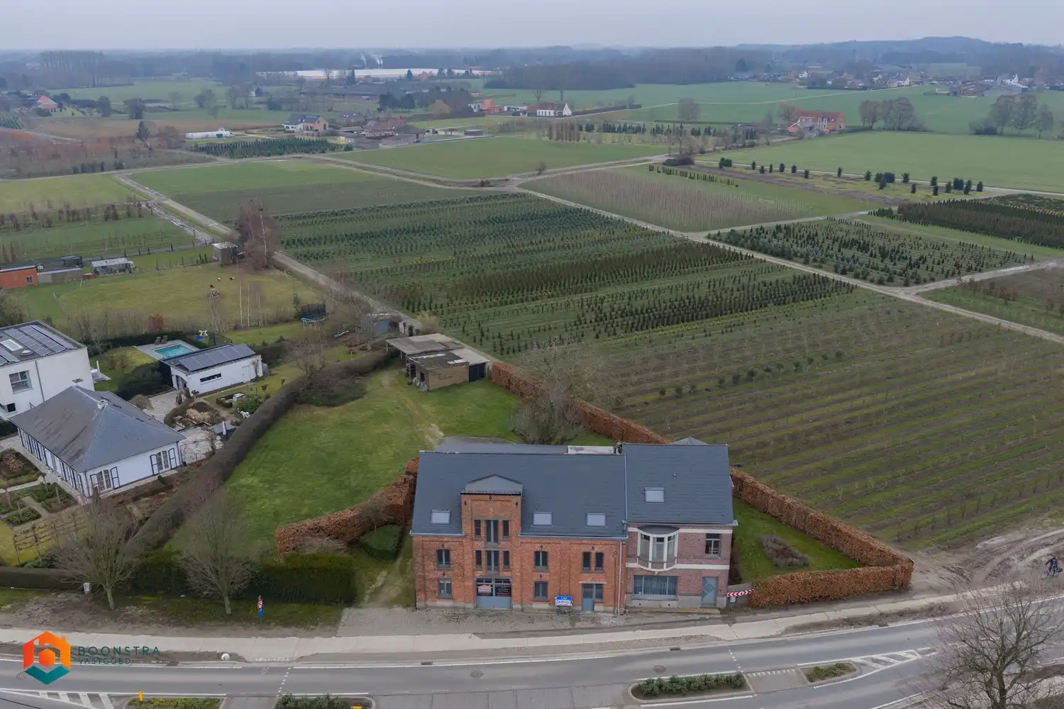 Zonevreemde woning met magazijn te Putte foto 29