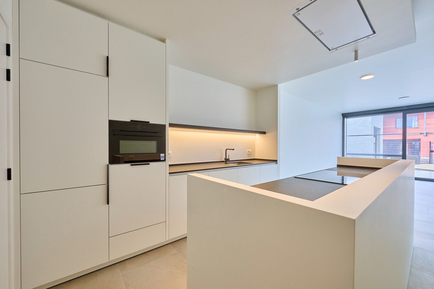 Uitstekend gelegen state-of-the-art appartement met oog voor design en comfort foto 6