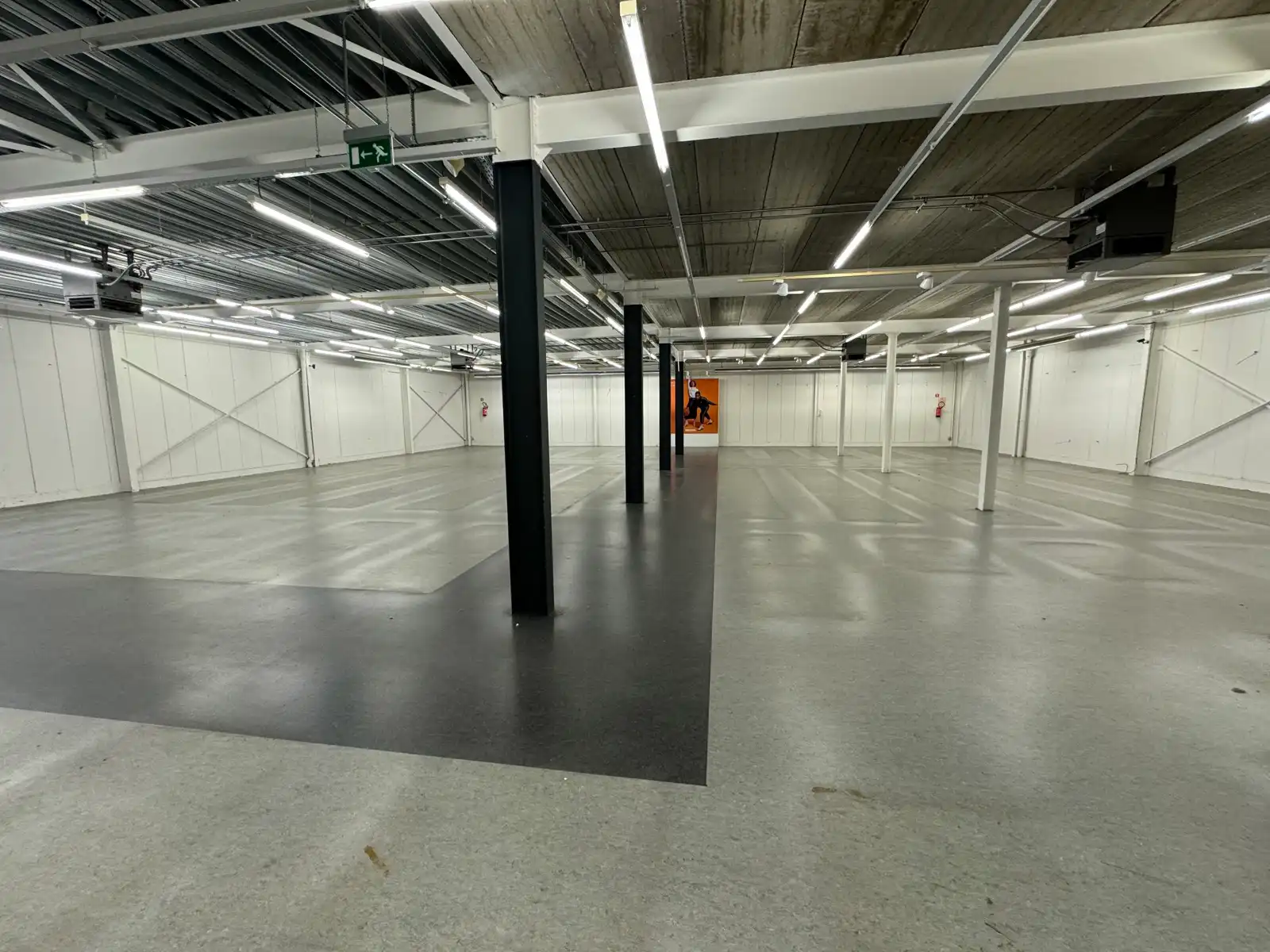 Commercieel pand te huur in Oudsbergen (ex-Bristol) foto 5