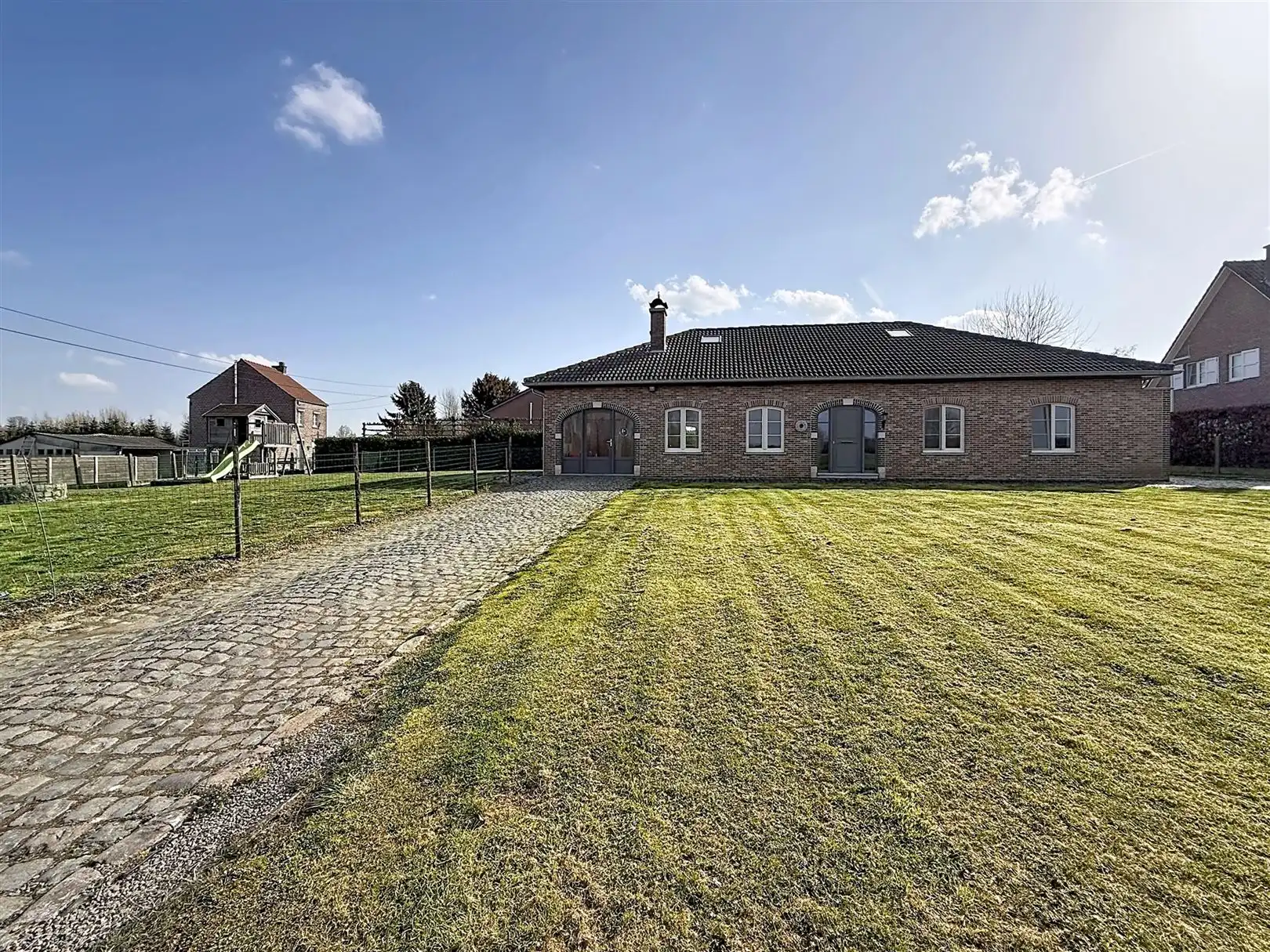 Ruime open bebouwing, 4 slpks, bureau, 14a 01ca foto 34