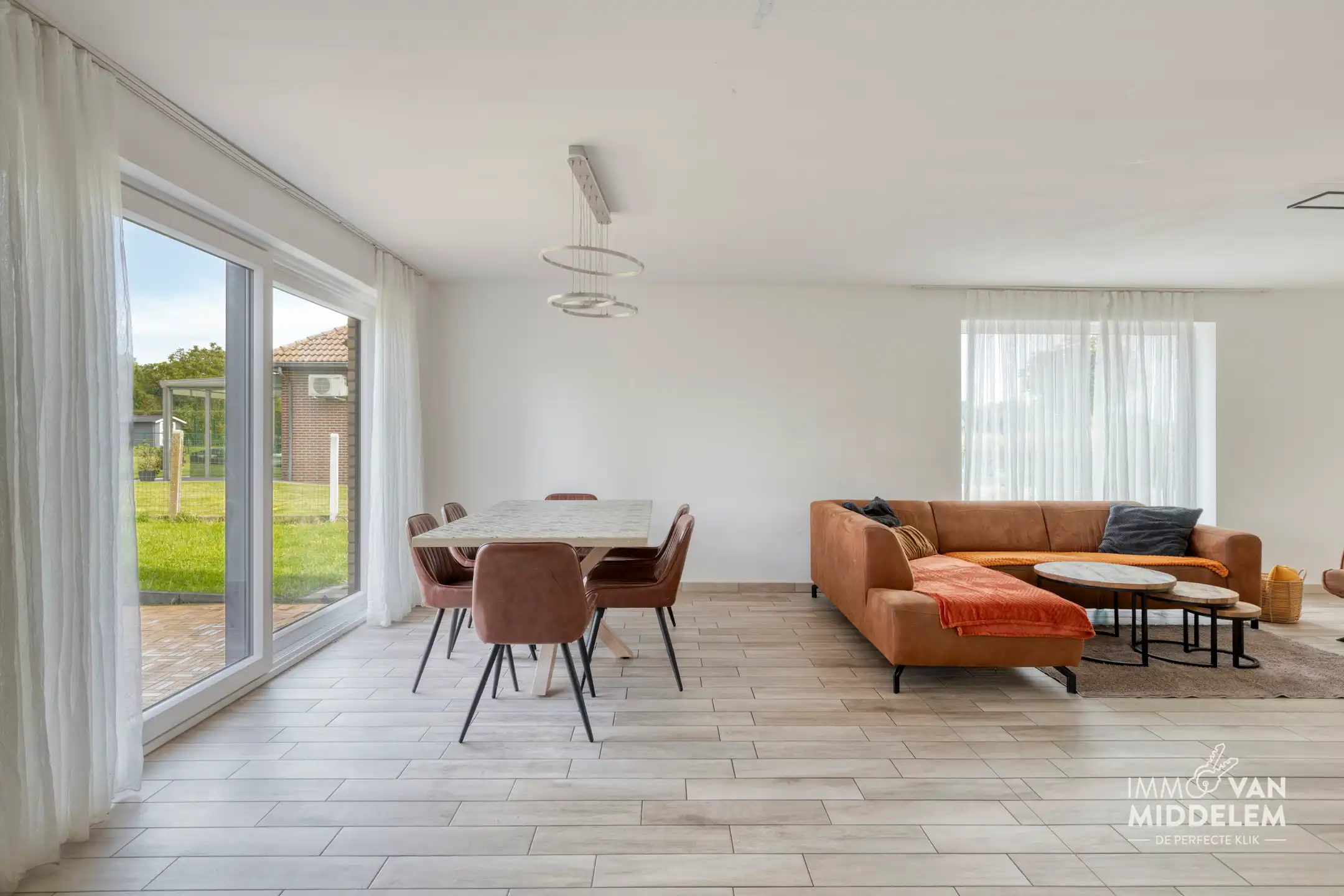 INSTAPKLARE ENERGIEZUINIGE WONING MET 4 SLPK, GARAGE EN TUIN foto 5