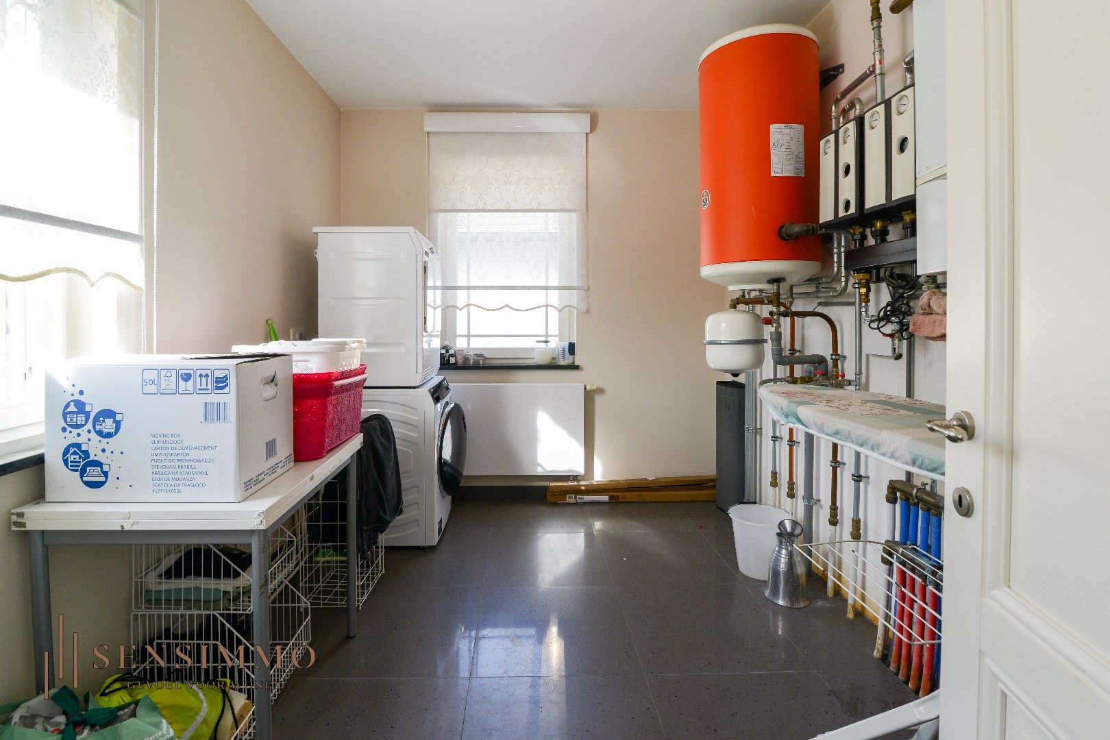 Ruime woning van 383m² bewoonbare oppervlakte met 6 slaapkamers – ideaal voor bedrijven en huisvesting van werknemers. foto 21