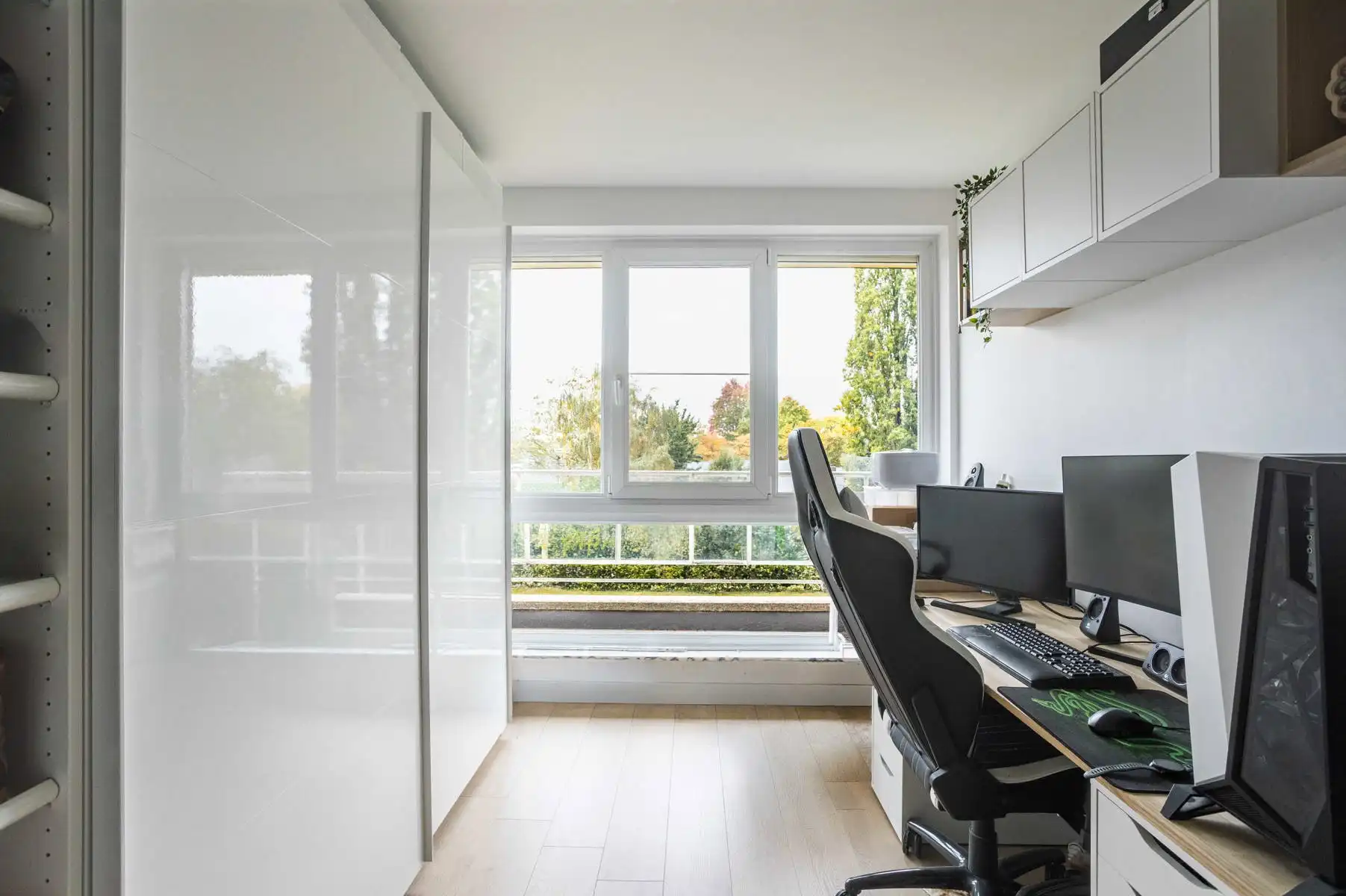 Instapklaar appartement met terras en prachtig uitzicht! foto 24