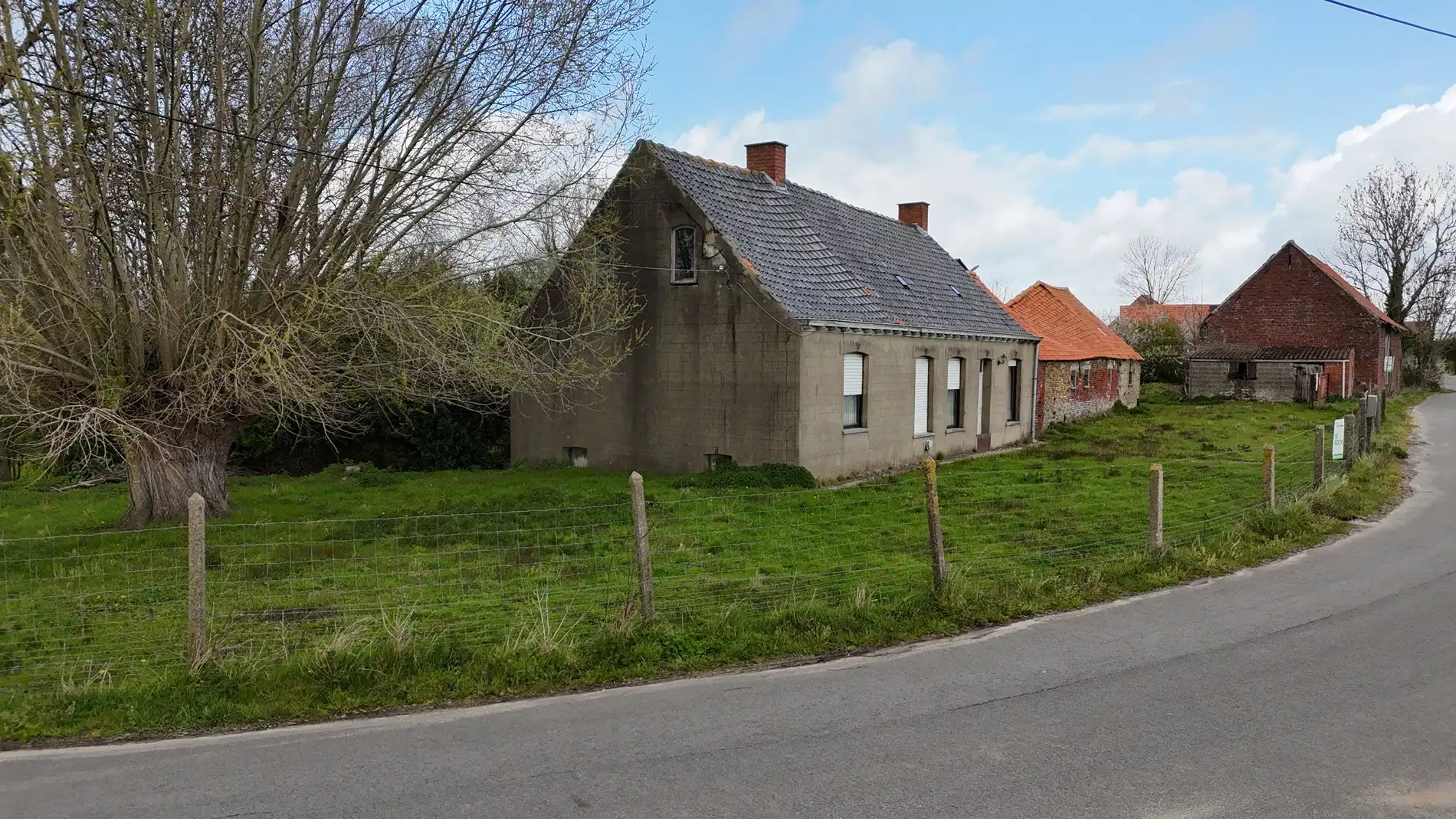 Rustig gelegen alleenstaande woning met loods en schuur te Kortemark  foto 12