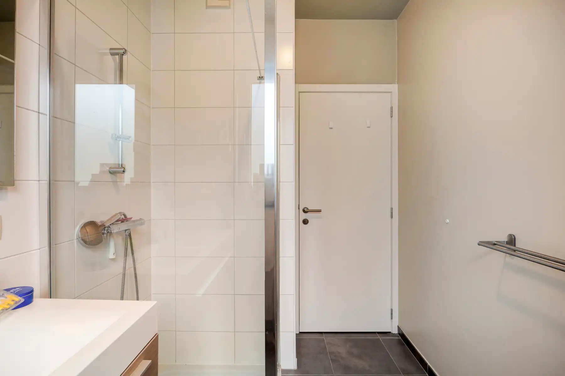 Gunstig gelijkvloers-appartement met tuin, 2 slpks en garage foto 14