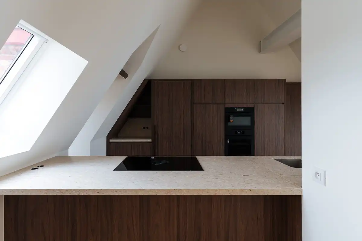 Sfeervol wonen te Brugge in een historisch gebouw foto 9