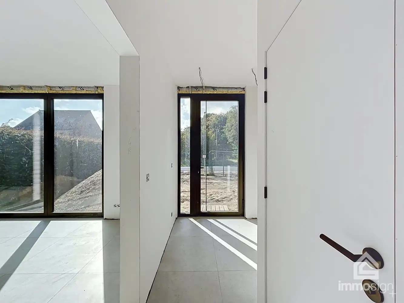 Moderne nieuwbouwwoning op toplocatie in Bree – comfortabel, energiezuinig en volledig afgewerkt foto 12