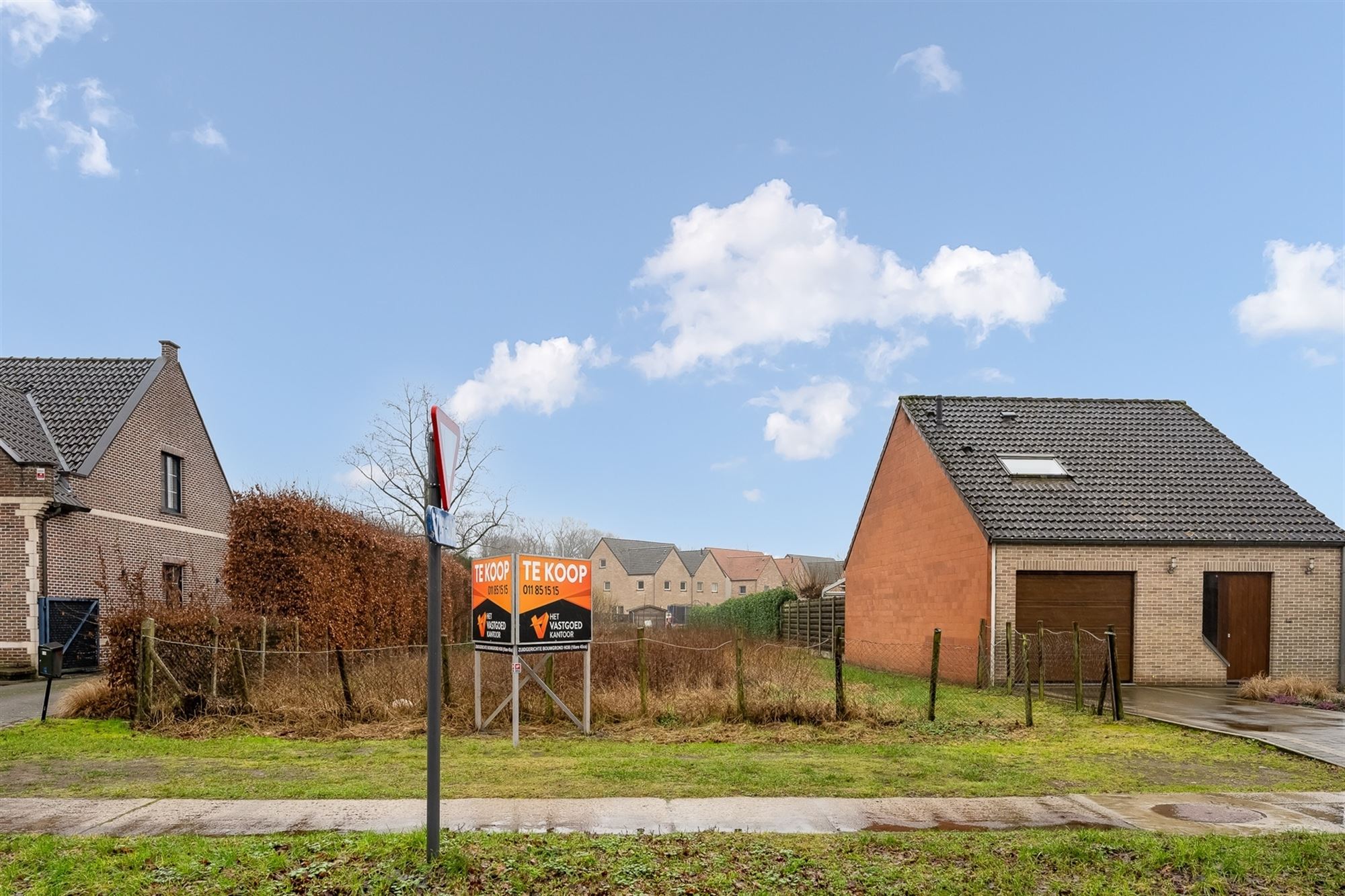 ZUIDELIJK GEORIËNTEERDE BOUWGROND VOOR HOB VAN 1045M² foto 3