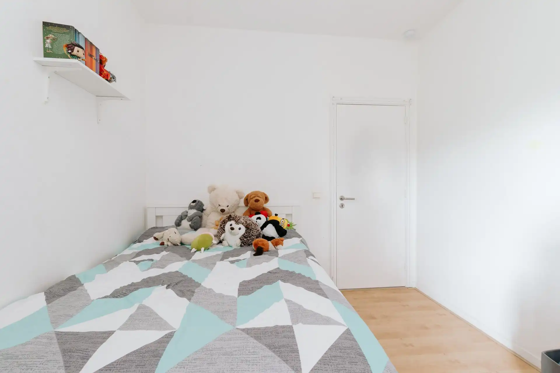 Instapklaar en energiezuinig appartement in Wilrijk! foto 11