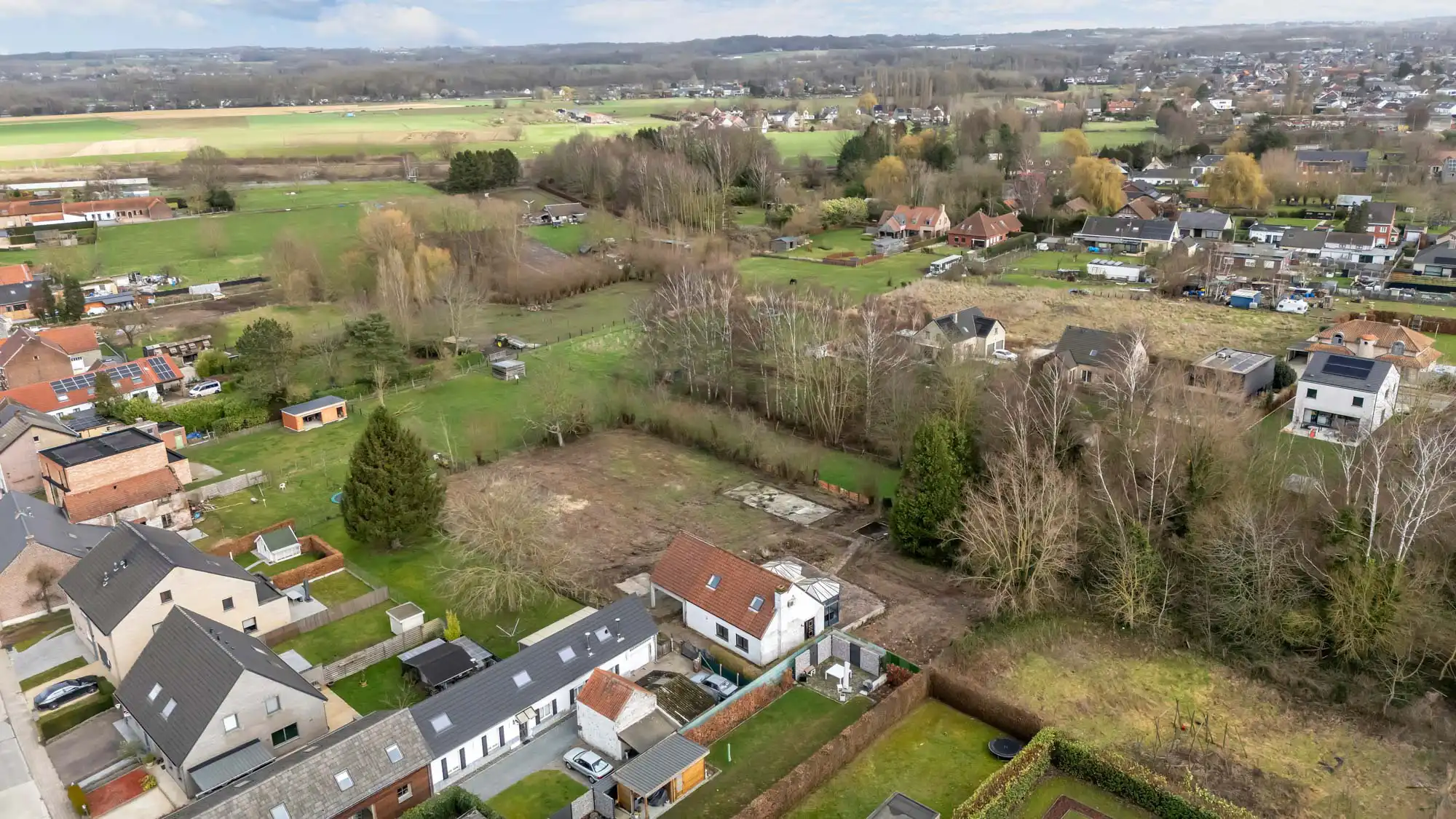 Te renoveren woning op uitzonderlijk perceel! foto 19