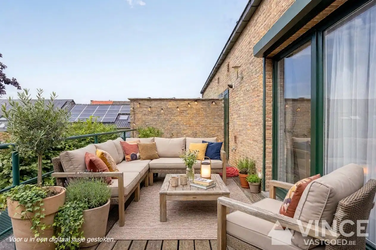 Duplex appartement met zonnig terras en garage foto 19