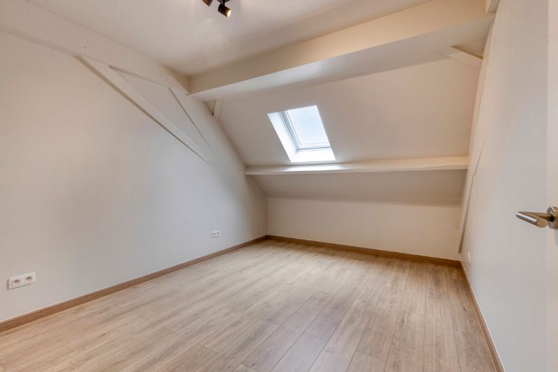 Luxe appartement met terras en parkeerplaats. foto 7