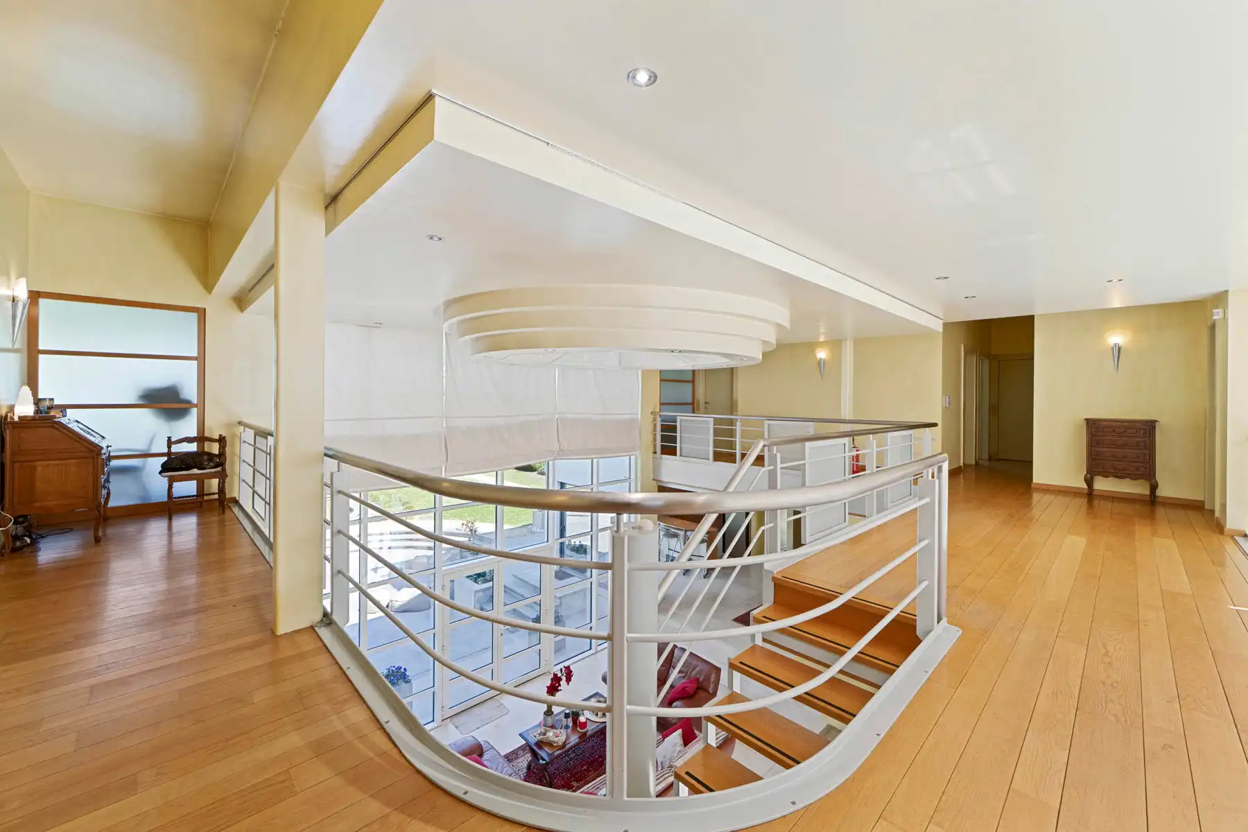 MODERNE VILLA MET 5 SLAAPKAMERS EN ONDERHOUDSVRIENDELIJKE TUIN foto 23