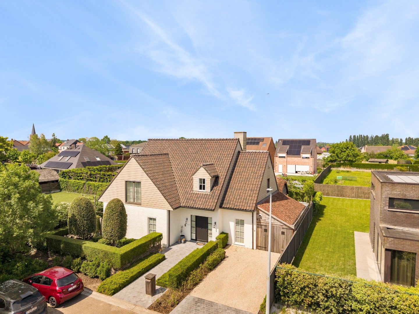 Luxueuze villa met zwembad, poolhouse en vier slaapkamers  foto 2