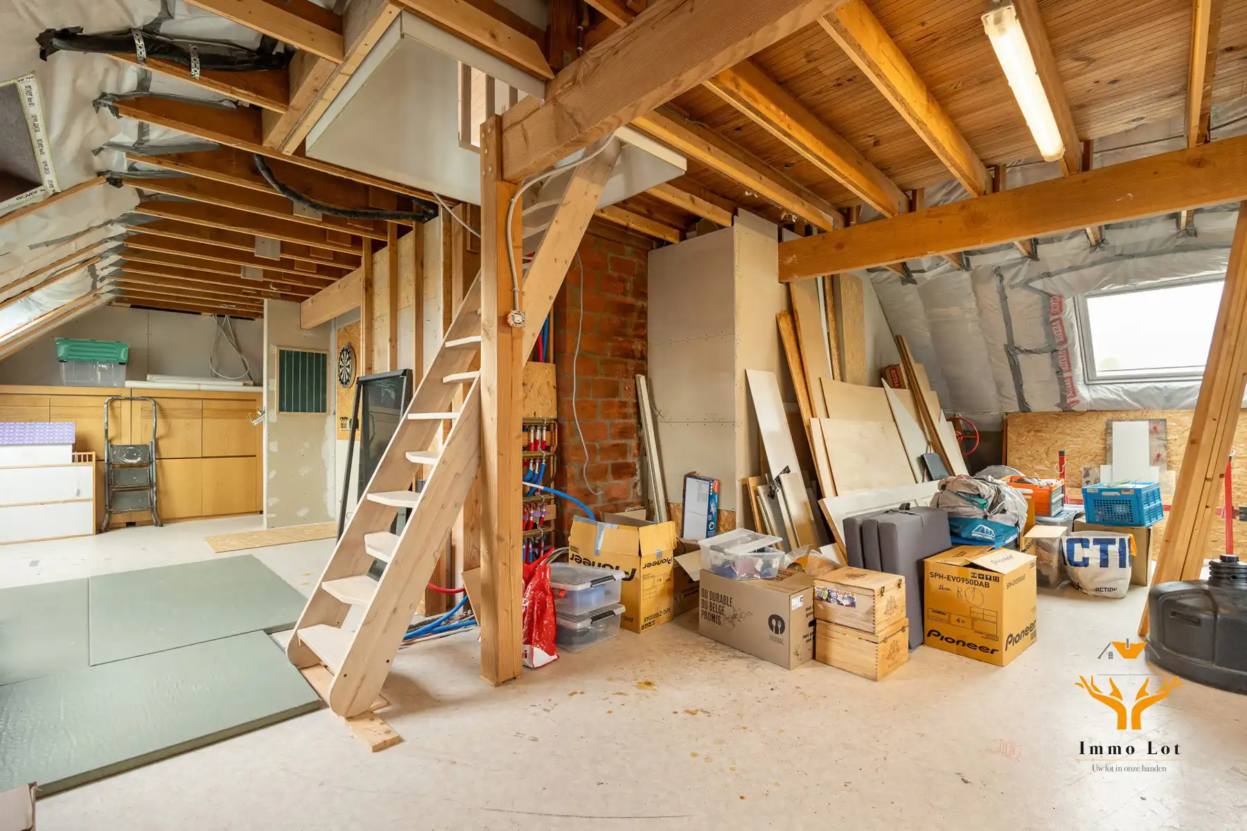 Instapklare gezinswoning met 7 slpk en tal van mogelijkheden foto 26