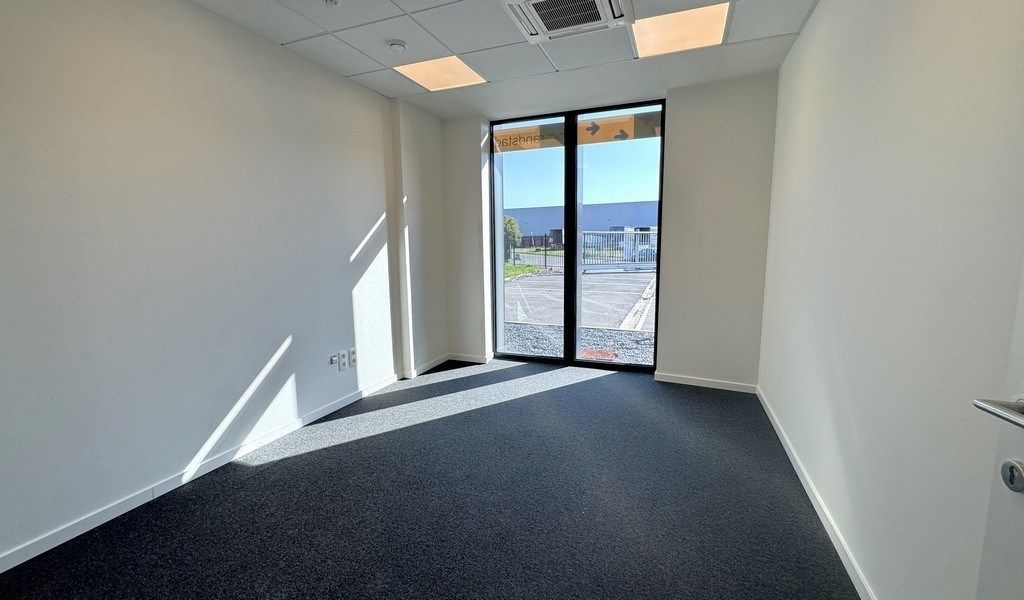 Logistieke loods te huur in Canal Logistics Centre Willebroek foto 10