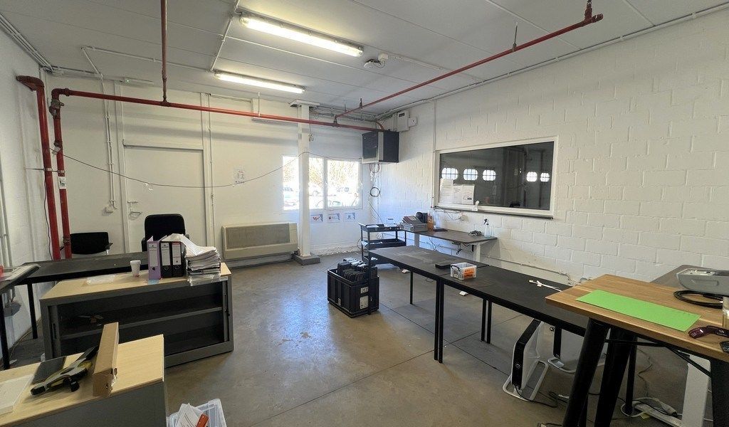 Loods te huur in industriepark-Noord te Sint-Niklaas foto 10