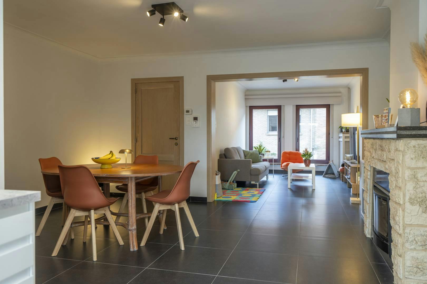 Leuke instapklare bel-etage woning te koop in Wevelgem! foto 3