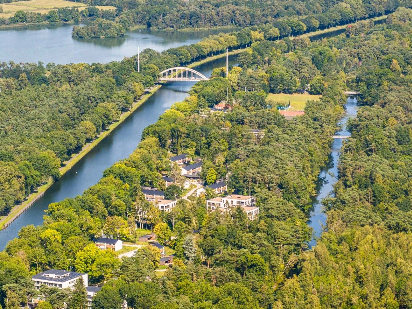 Prachtig appartement met 3 slaapkamers in het groen te Mol! foto 2