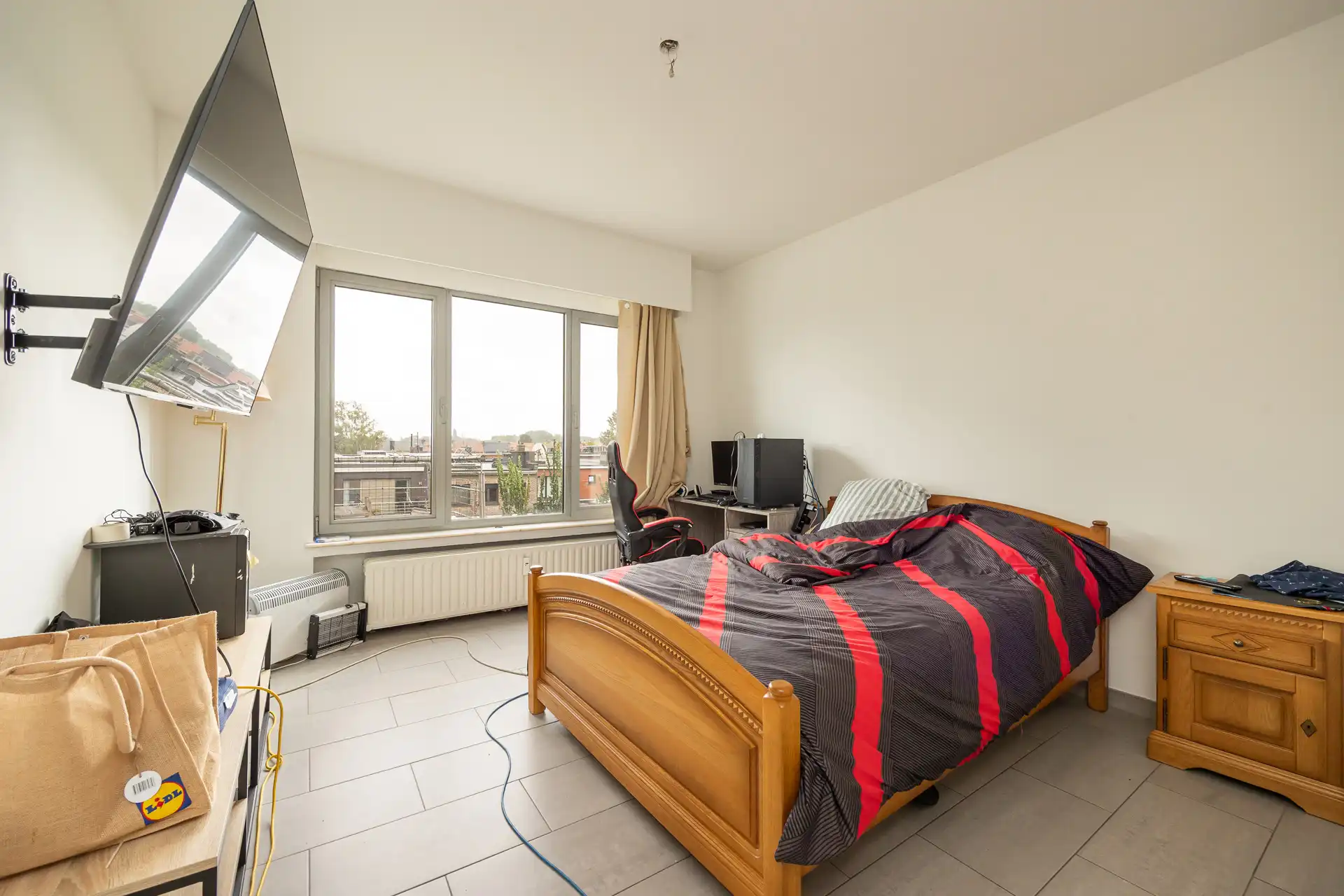 Lichtrijk 2-slaapkamerappartement met terras op de 3e v. foto 6