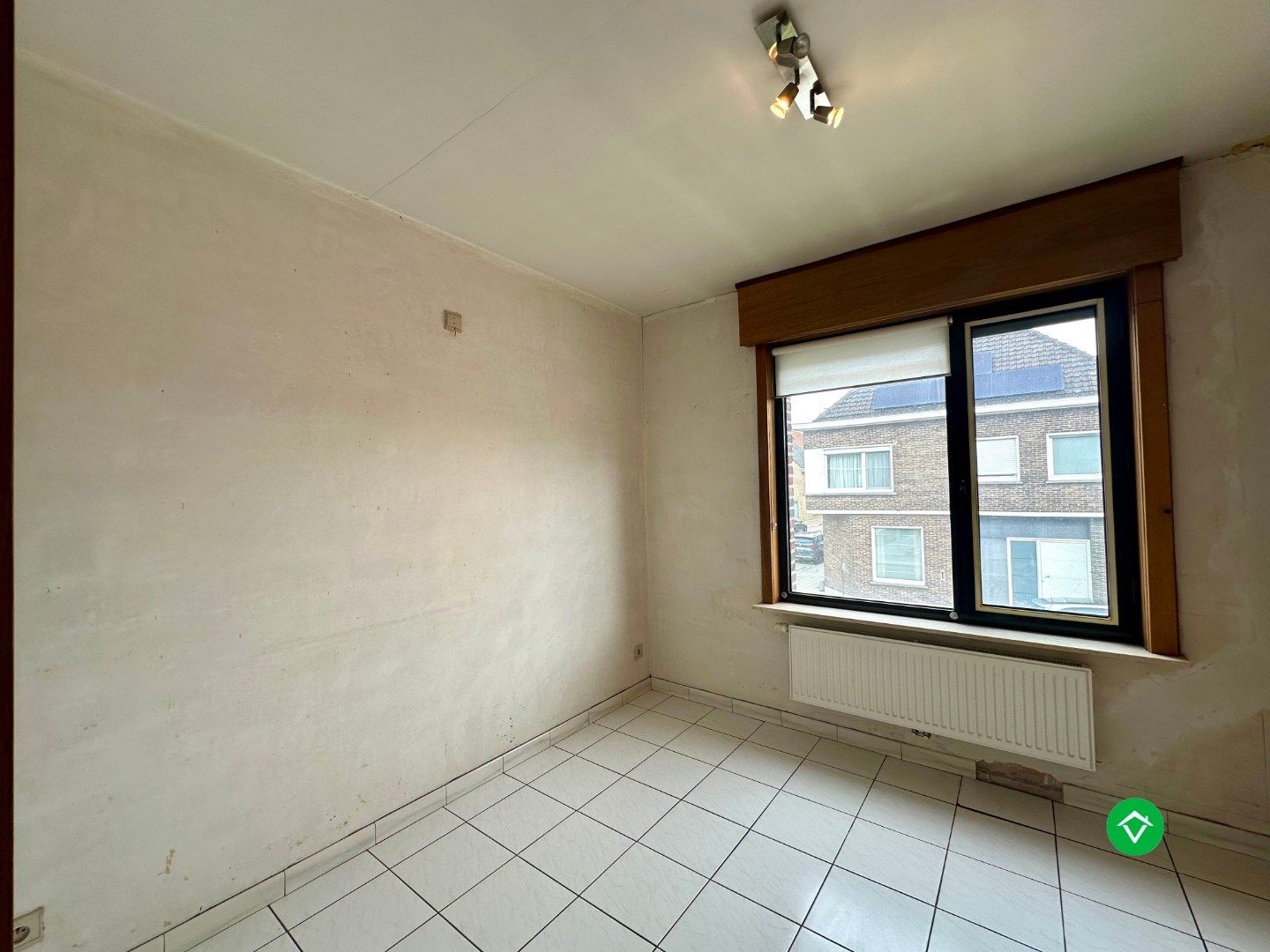 Ruim duplexappartement met terras en garage nabij centrum Roeselare foto 11