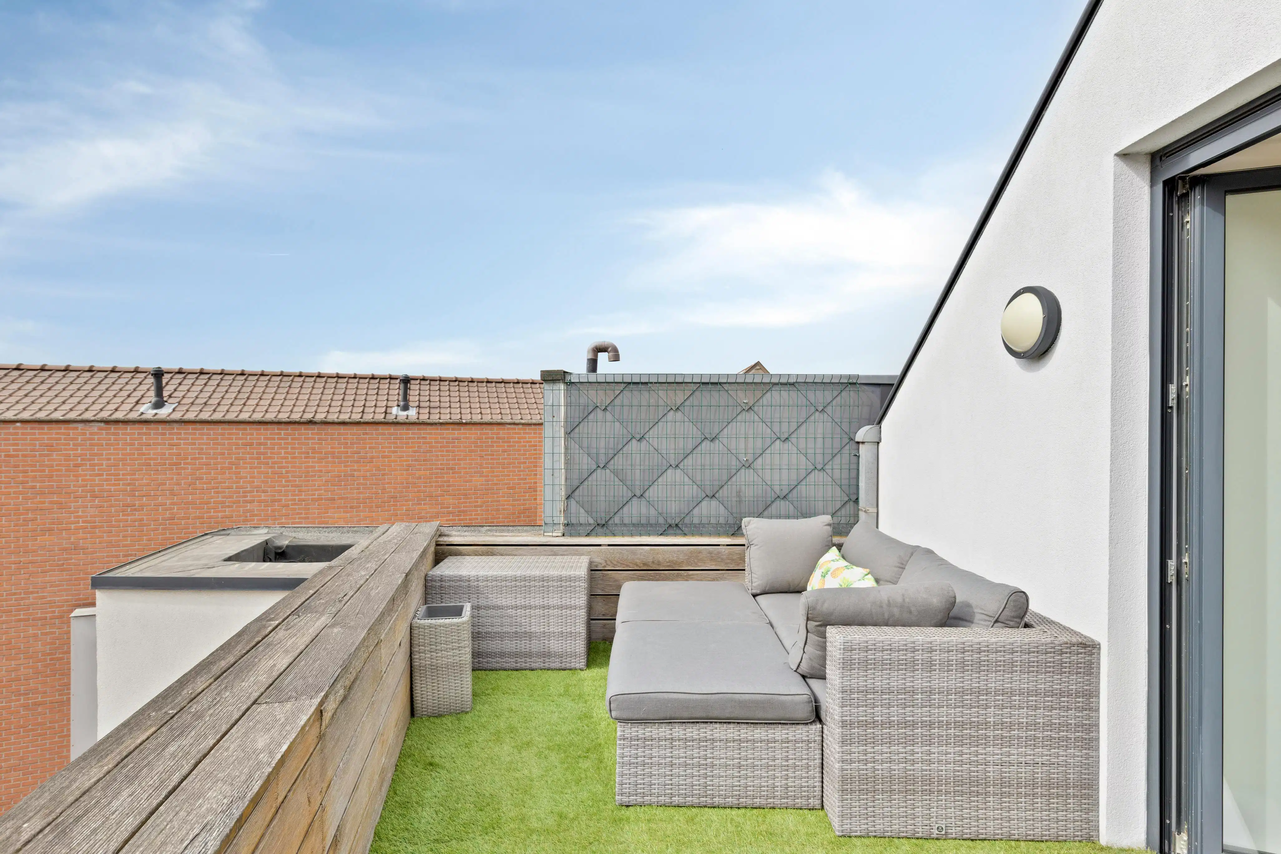 Karaktervolle en instapklare duplex badend in het licht foto 19