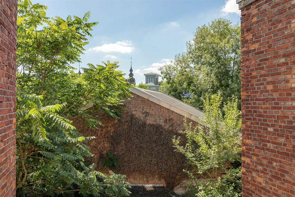 Verzorgd appartement met zonnig terras foto 4