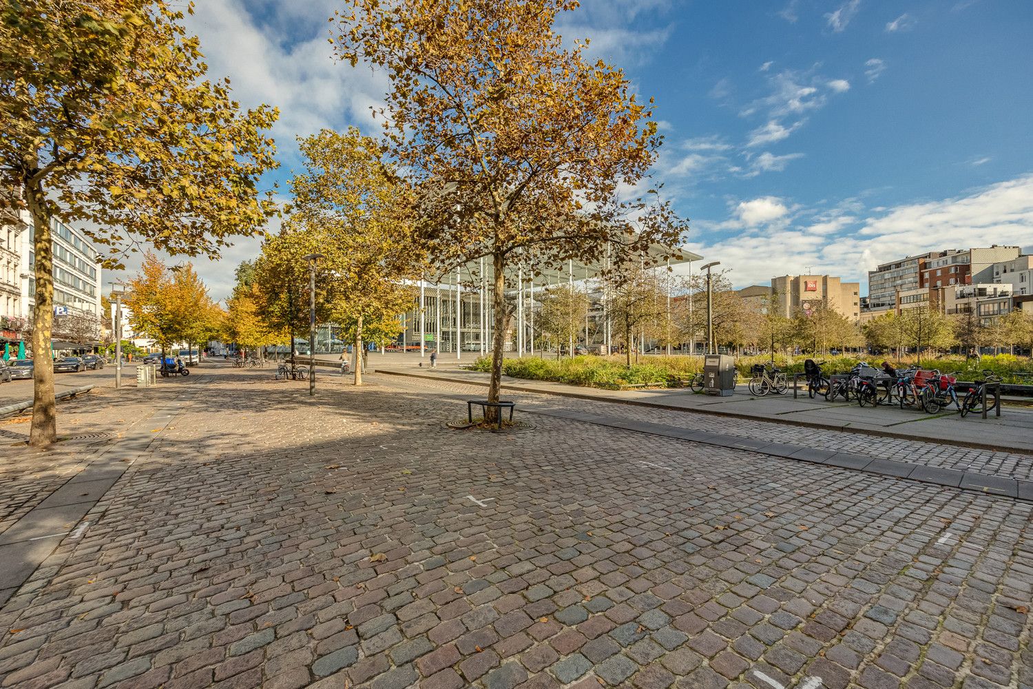 Totaalgerenoveerd appartement aan de Vogelenmarkt (90m²) in mooi Art-décogebouw te hartje Antwerpen foto 4