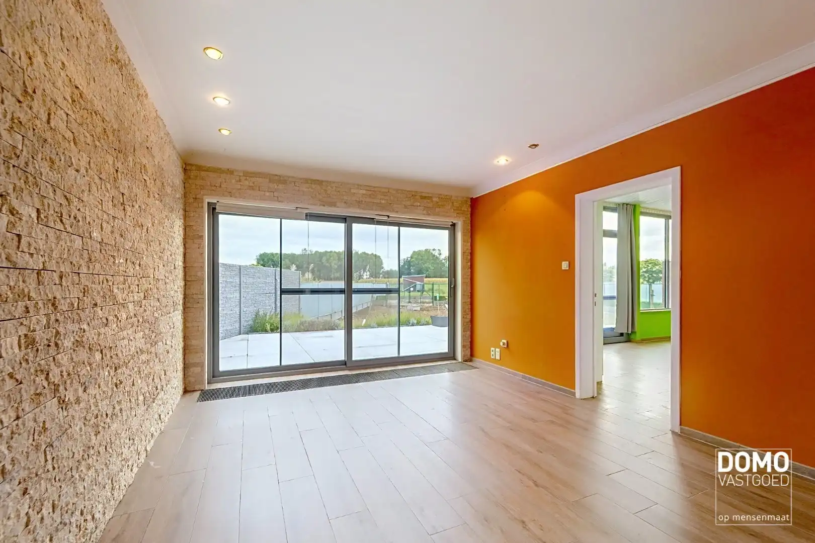 Ruime woning met weiland te koop te Alken foto 3