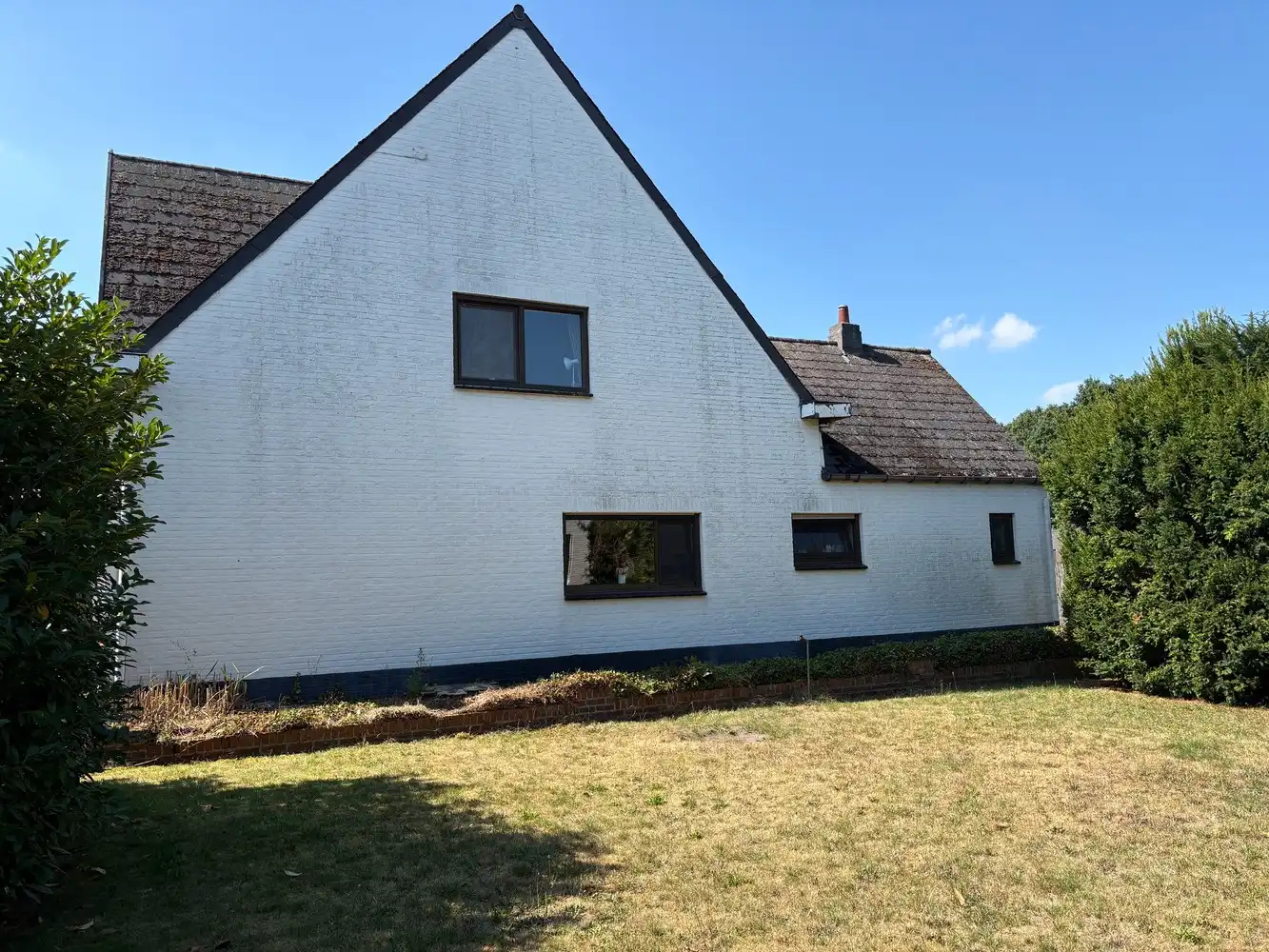 Goed gelegen ruime woning met 4 slk op mooi perceel van 9a30ca foto 21
