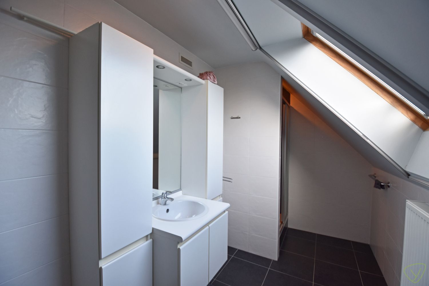 Zeer ruim duplex-appartement in de dorpskern van Sint-Laureins foto 10