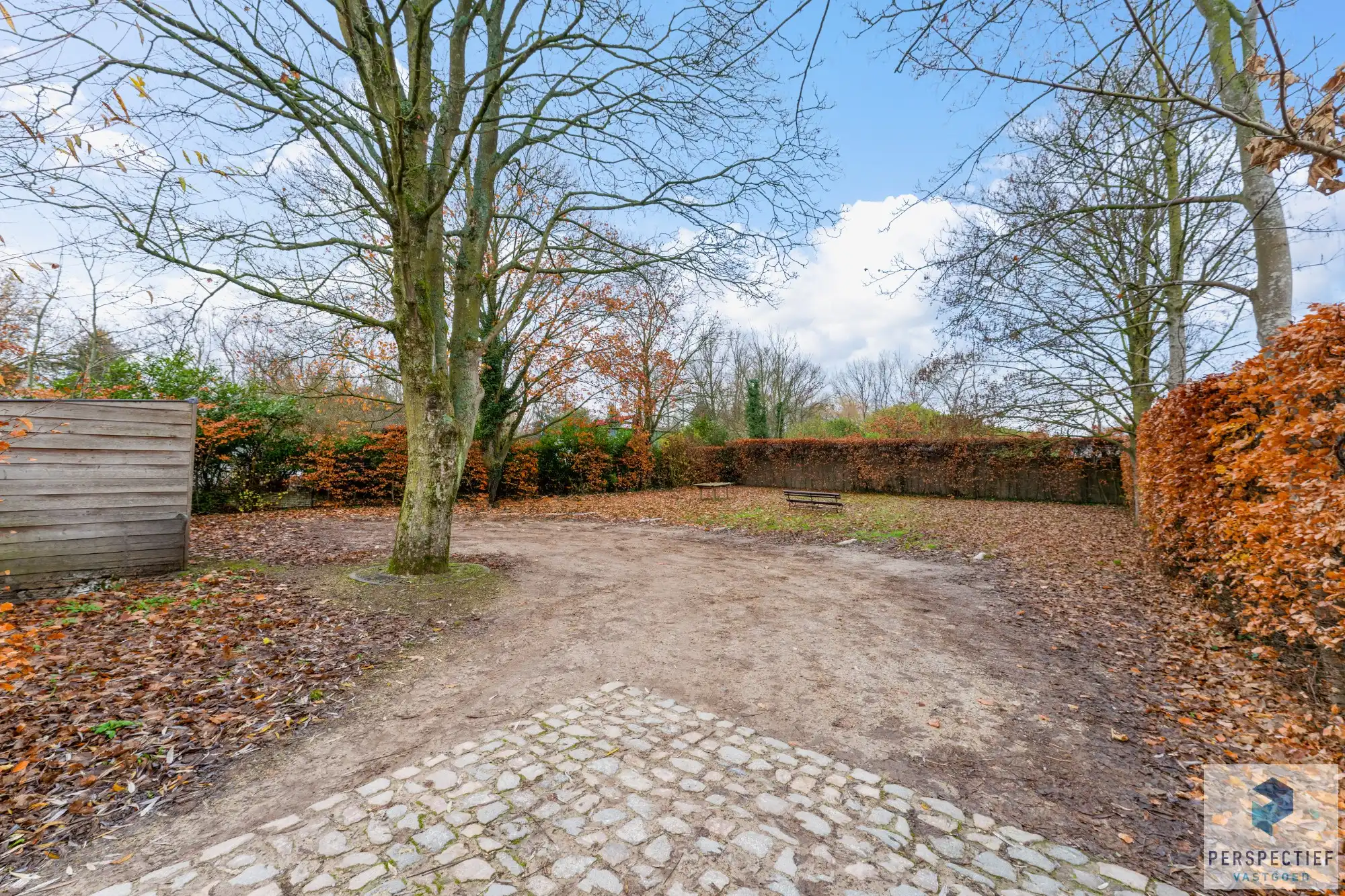 IN OPTIE - COMPROMIS IN OPMAAK | Ruime gerenoveerde woning met tuin & 2 privatieve autostaanplaatsen foto 21