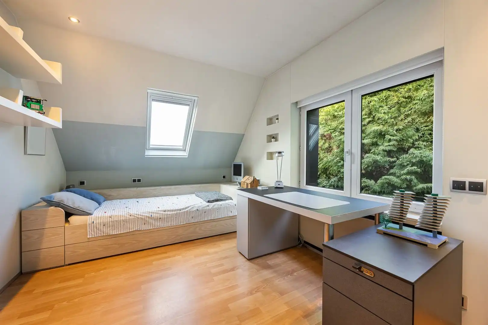 Stijlvolle villa met moderne uitbouw en zuidwest tuin. foto 22