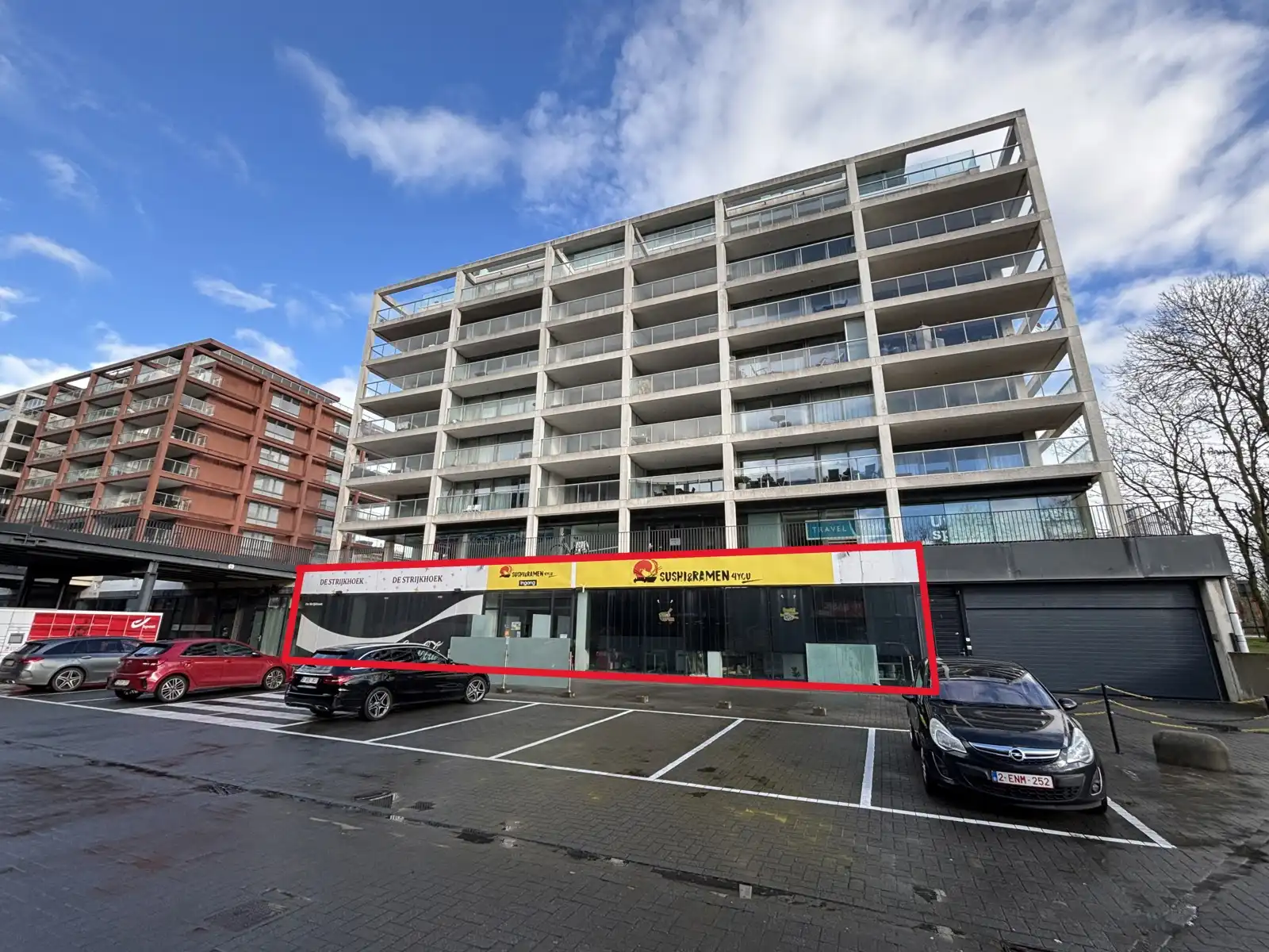 Handelspand 760 m² te huur in SeaRena Oostende foto {{pictureIndex}}