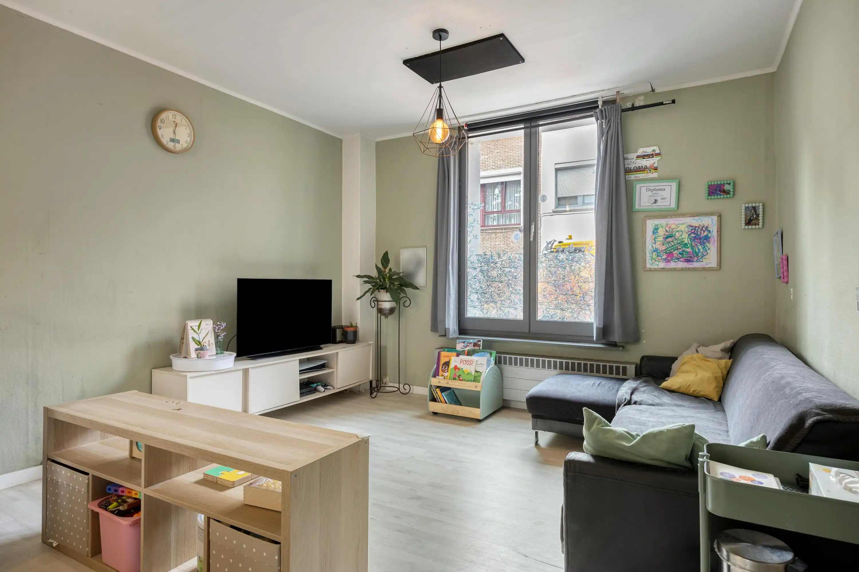 Huis met 4 slaapkamers en stadskoer te Deurne! foto 3