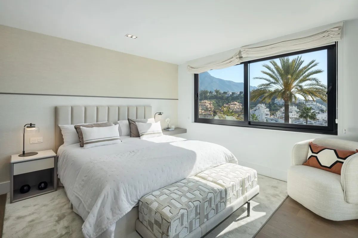 Stijlvolle luxe in Nueva Andalucía – adembenemende villa met uitzicht op La Concha en de Middellandse zee foto 13