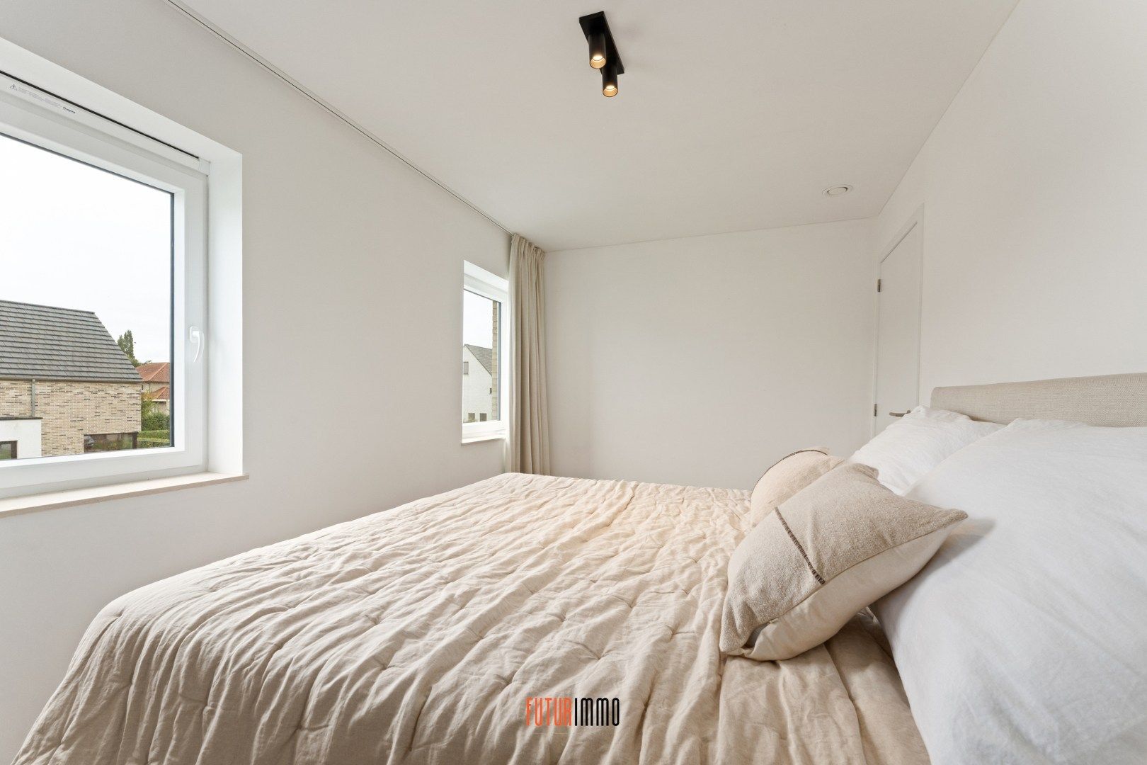 Nieuwbouwwoning met garage foto 10