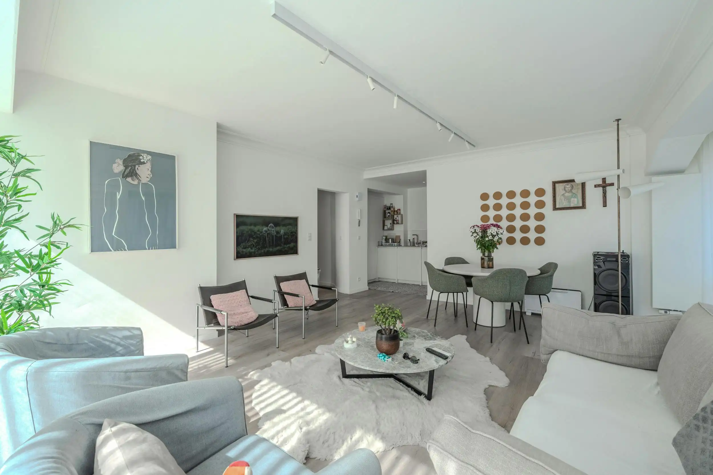 Prachtig gerenoveerd 3-slaapkamer hoekappartement (100m²) foto 7
