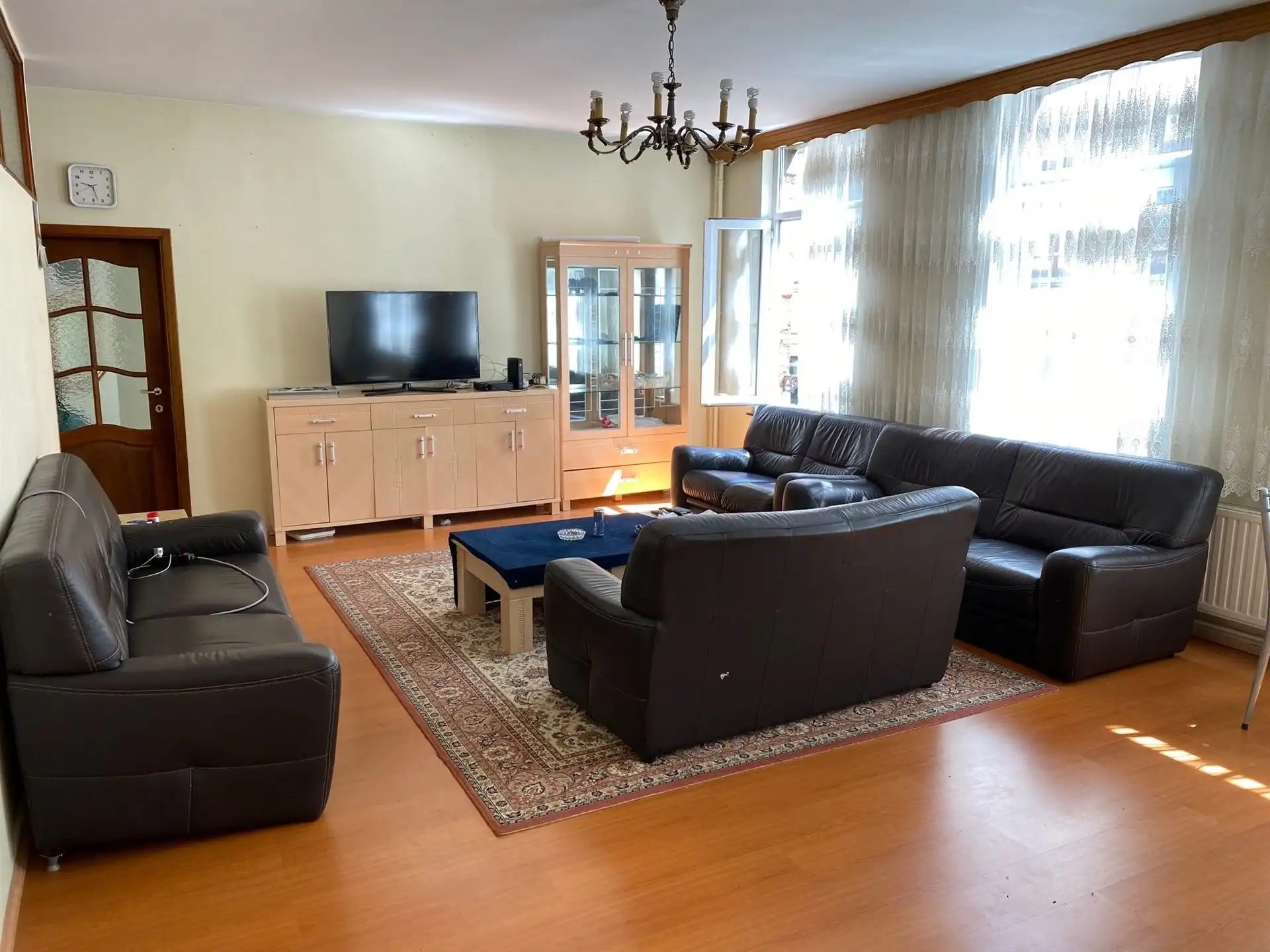 Opbrengsteigendom met commerciële gelijkvloers en 6 appartementen foto 19